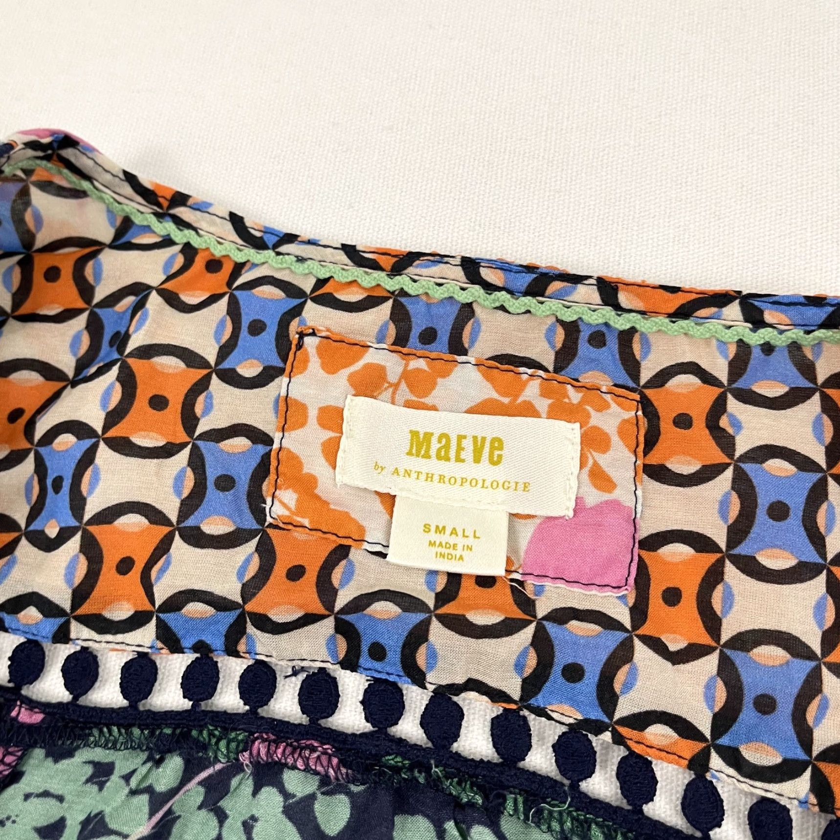 Vintage Maeve by Anthropologie Blouse Womens Small Floral Boho Patchwork Artsy Peasant Size S / US 4 / IT 40 - 2 Thumbnail