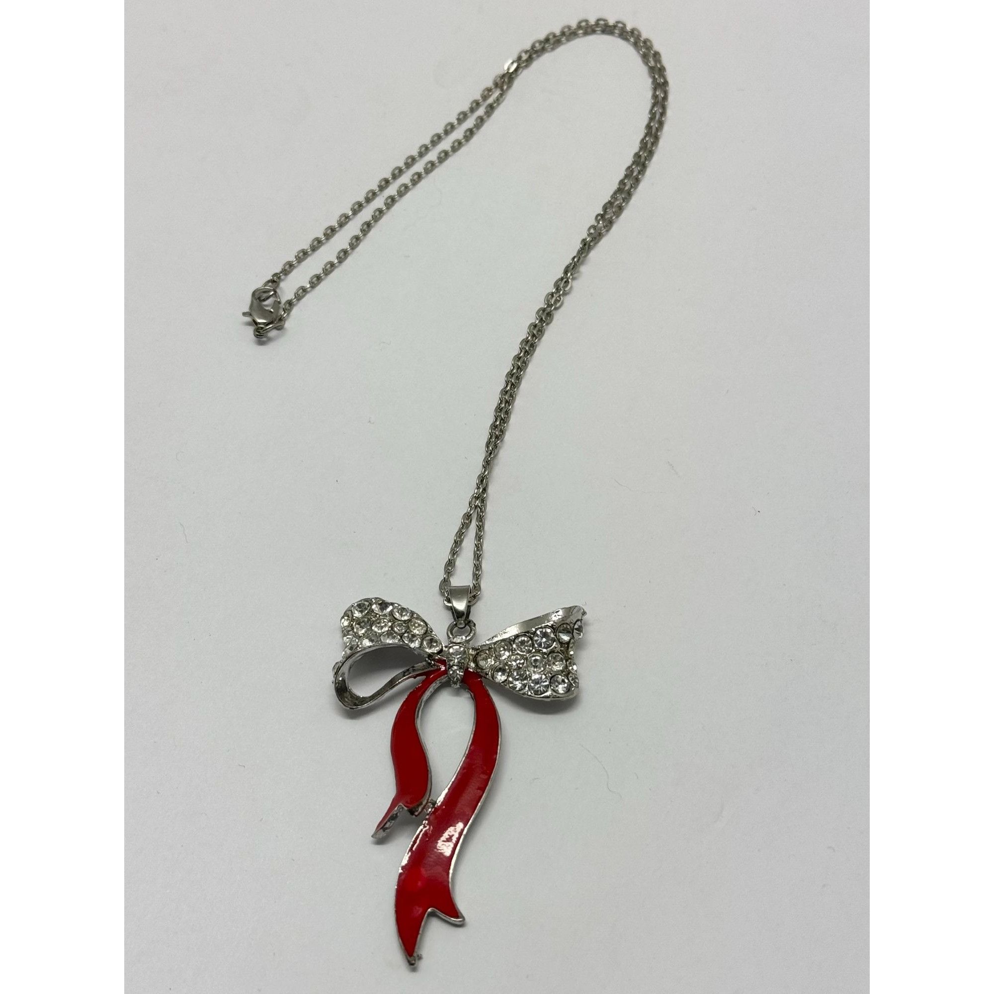 Vintage Red enamel rhinestone bow necklace Size ONE SIZE - 3 Thumbnail