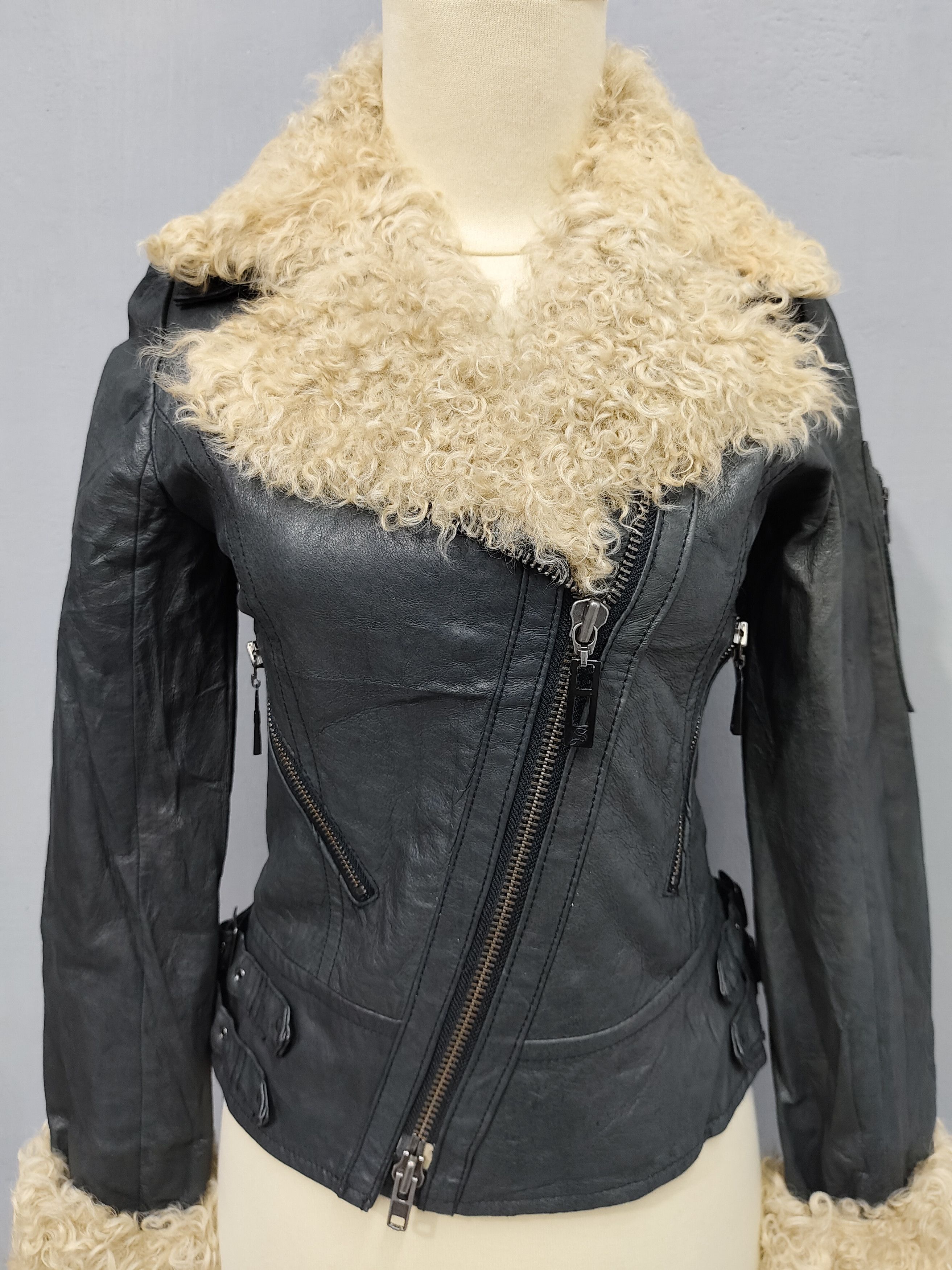 If Six Was Nine 00s Spiral Girl- Japanese Gothic Rock Asymmetric Fur Leather Size S / US 4 / IT 40 - 12 Thumbnail