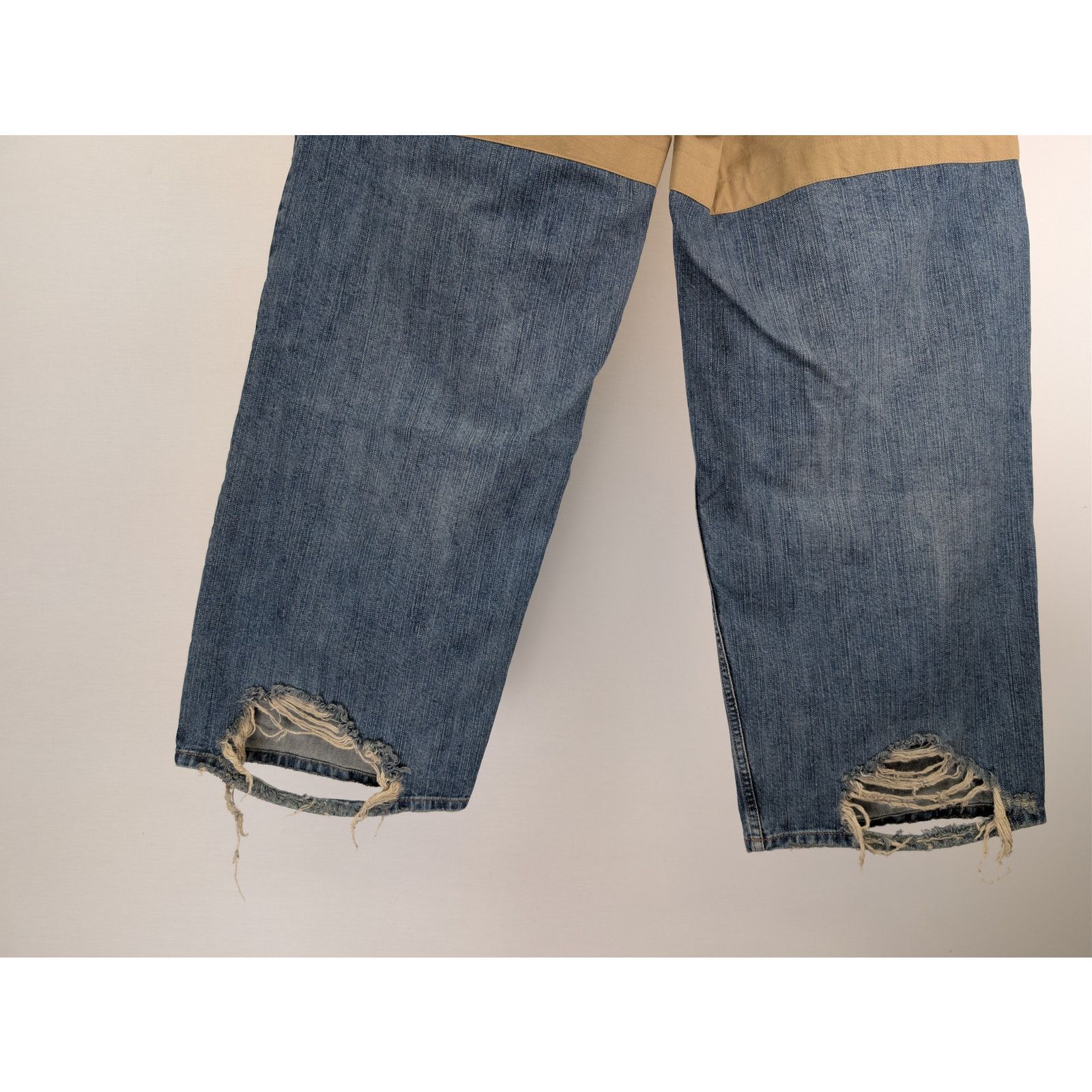 Balenciaga o1rshd1 Cotton Ripstop Patched Cargo Pants in Beige Size US 30 / EU 46 - 13 Thumbnail