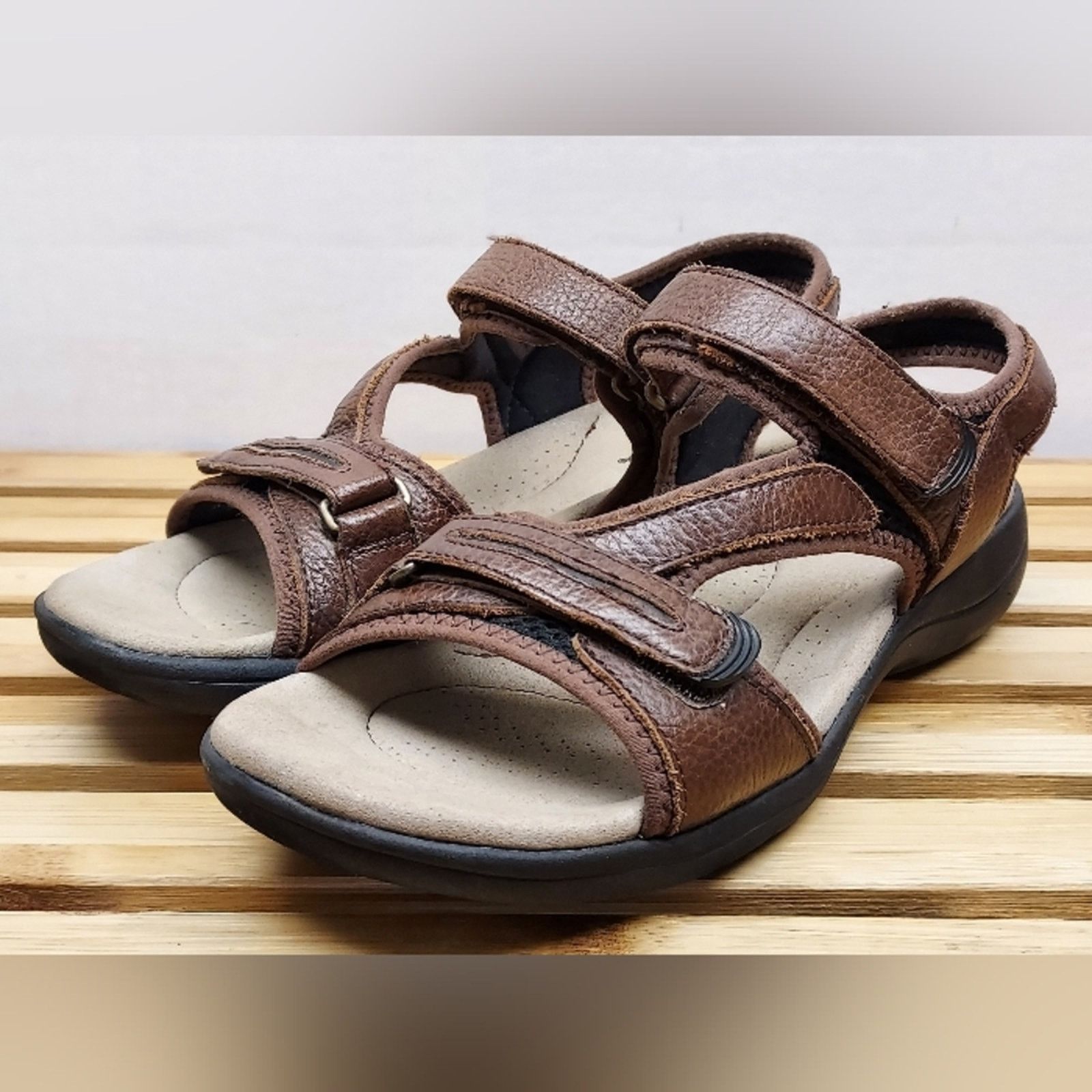 Clarks Clarks Womens Brown Rise Leather Sandals Size 8.5 Size US 8.5 / IT 38.5 - 1 Thumbnail