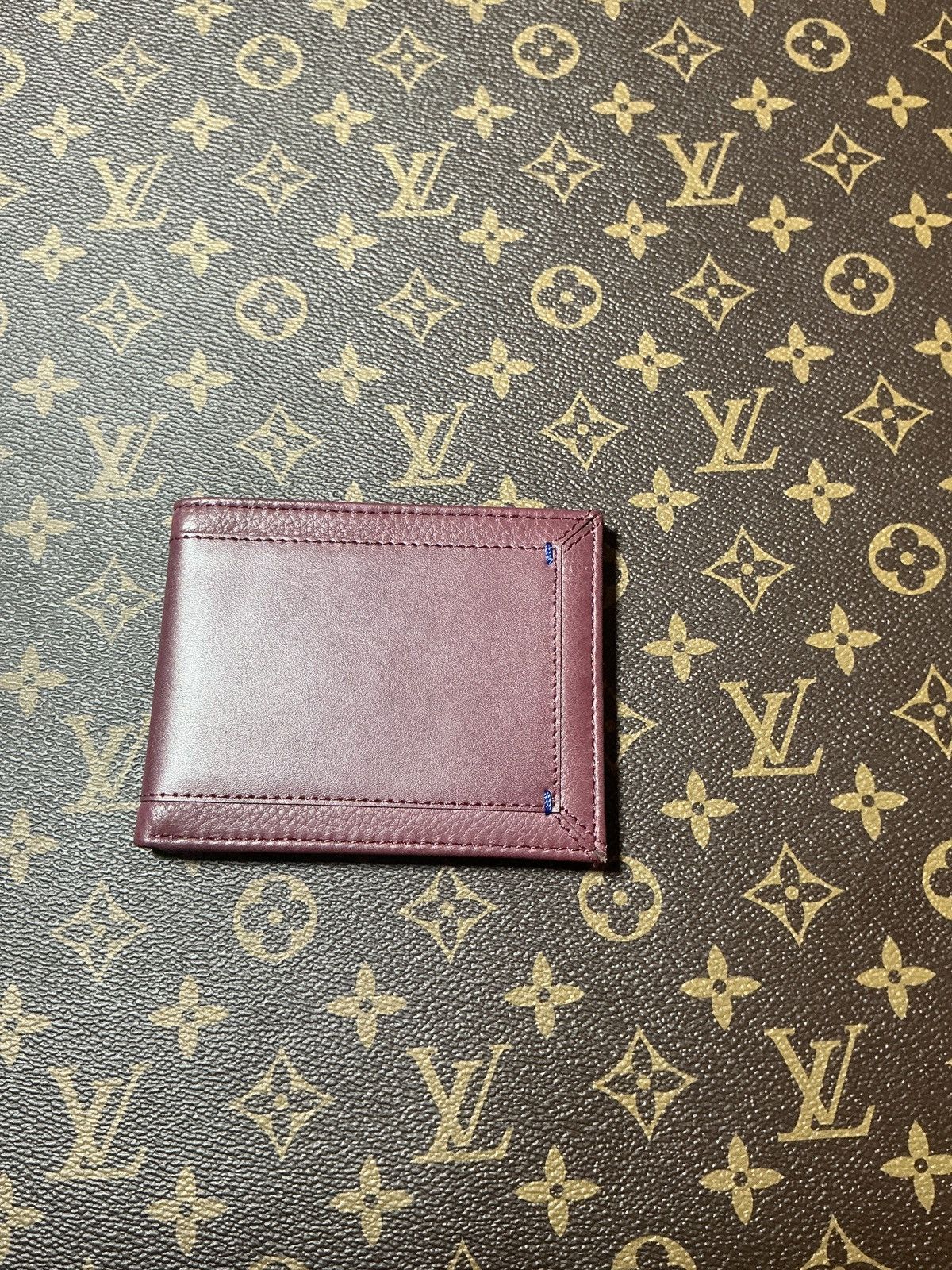 Apt. 9 Apt.9 Billfold Wallet Size ONE SIZE - 1 Thumbnail