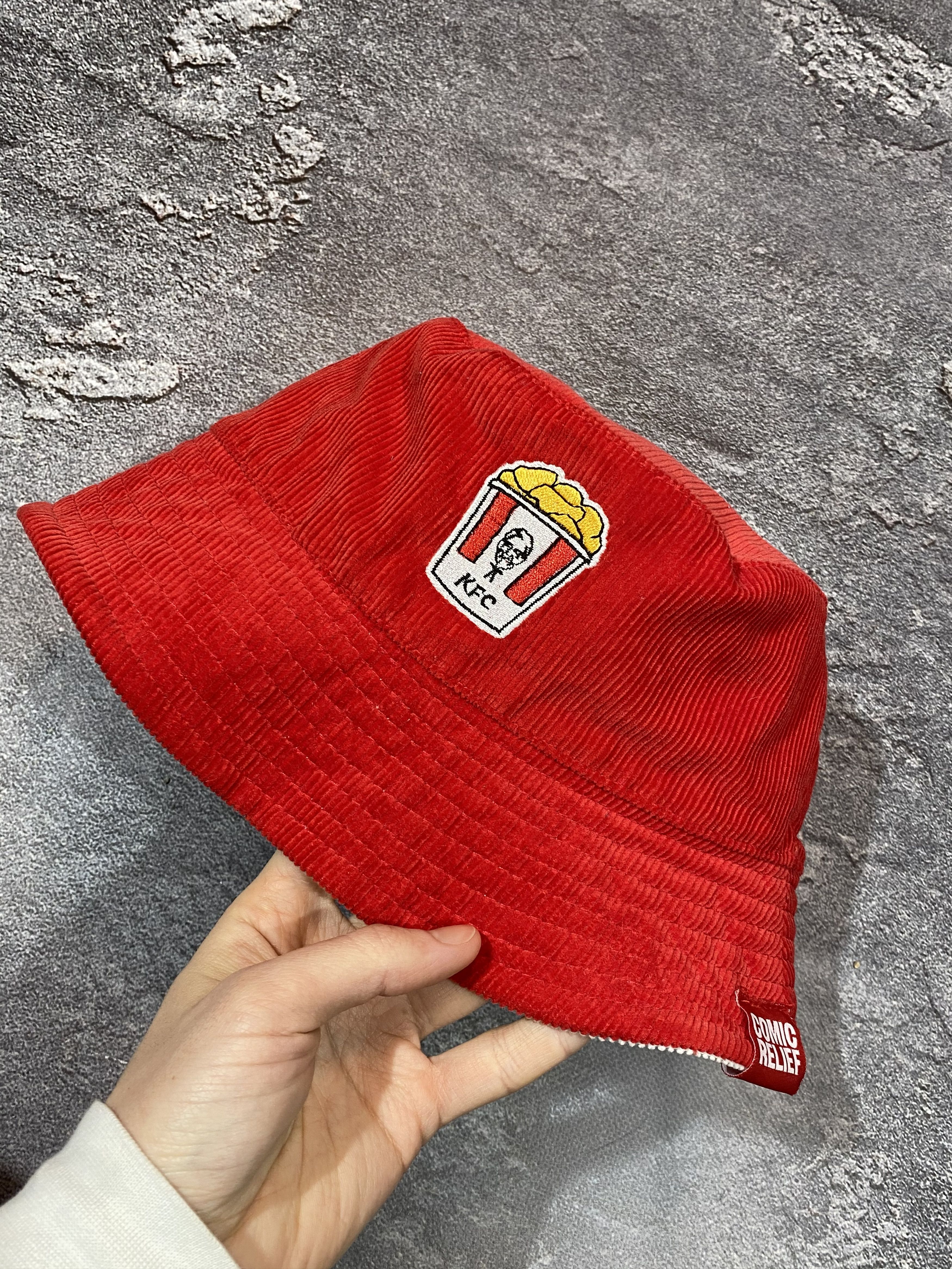 Vintage KFC Limited Edition Comic Relief Reversible Bucket Hat Size ONE SIZE - 1 Thumbnail