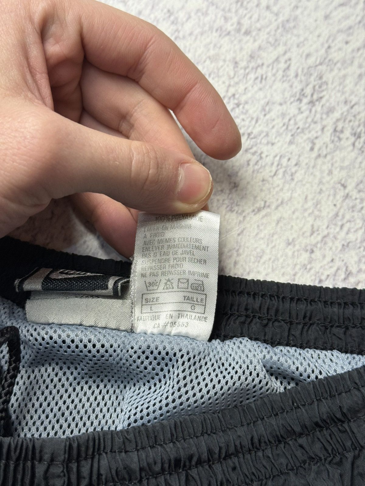 Nike Vintage Nike Nylon Shorts Y2K Size US 34 / EU 50 - 8 Thumbnail