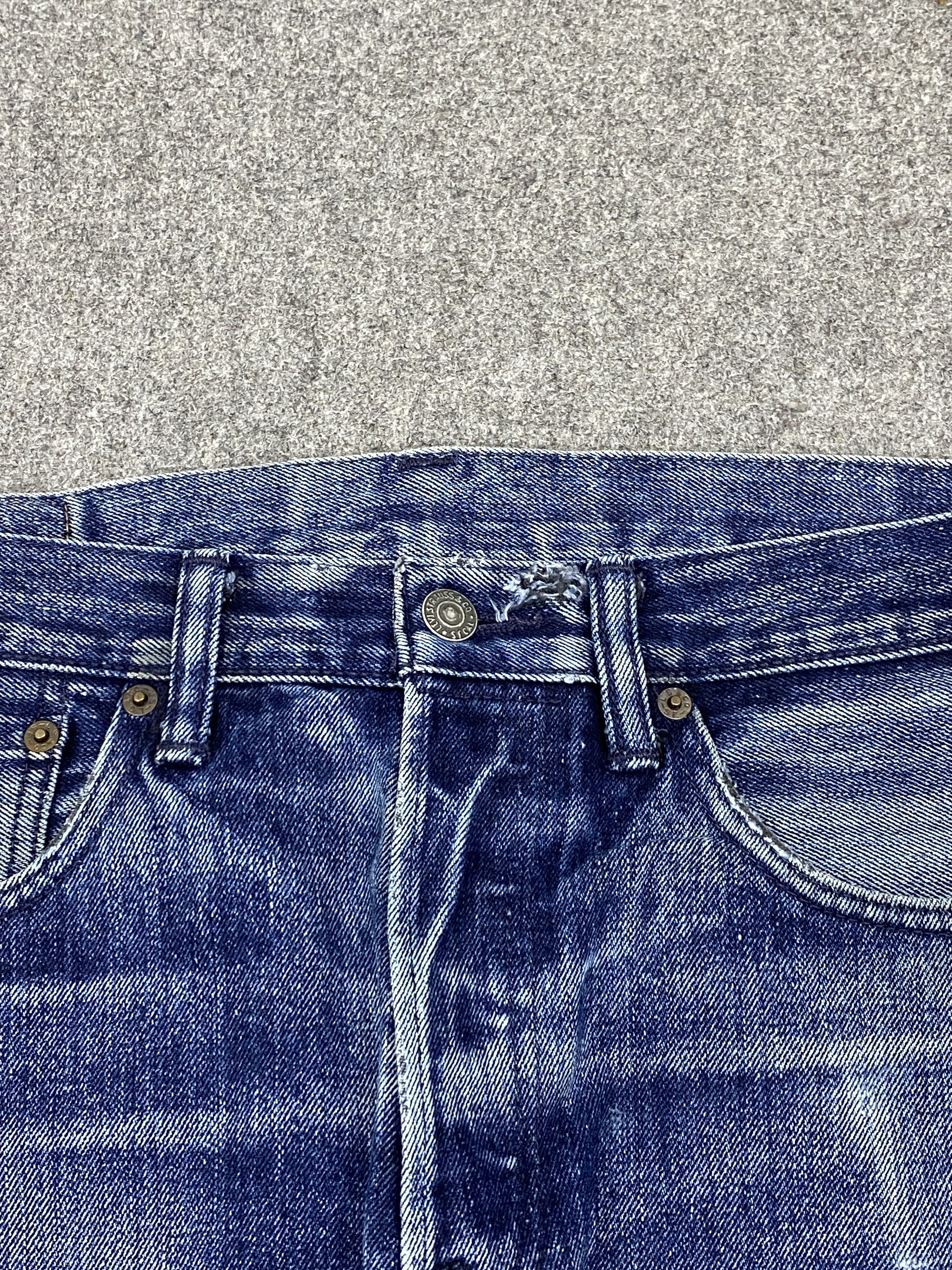 Levi's Vintage Levis 501 Faded Jeans DP2756 Size US 33 - 11 Thumbnail