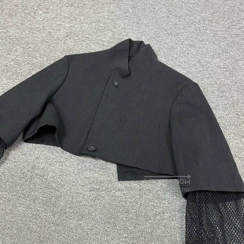 Louis Vuitton Louis Vuitton Mesh cut-out cropped blazer jacket Size XS / US 0-2 / IT 36-38 - 3 Thumbnail