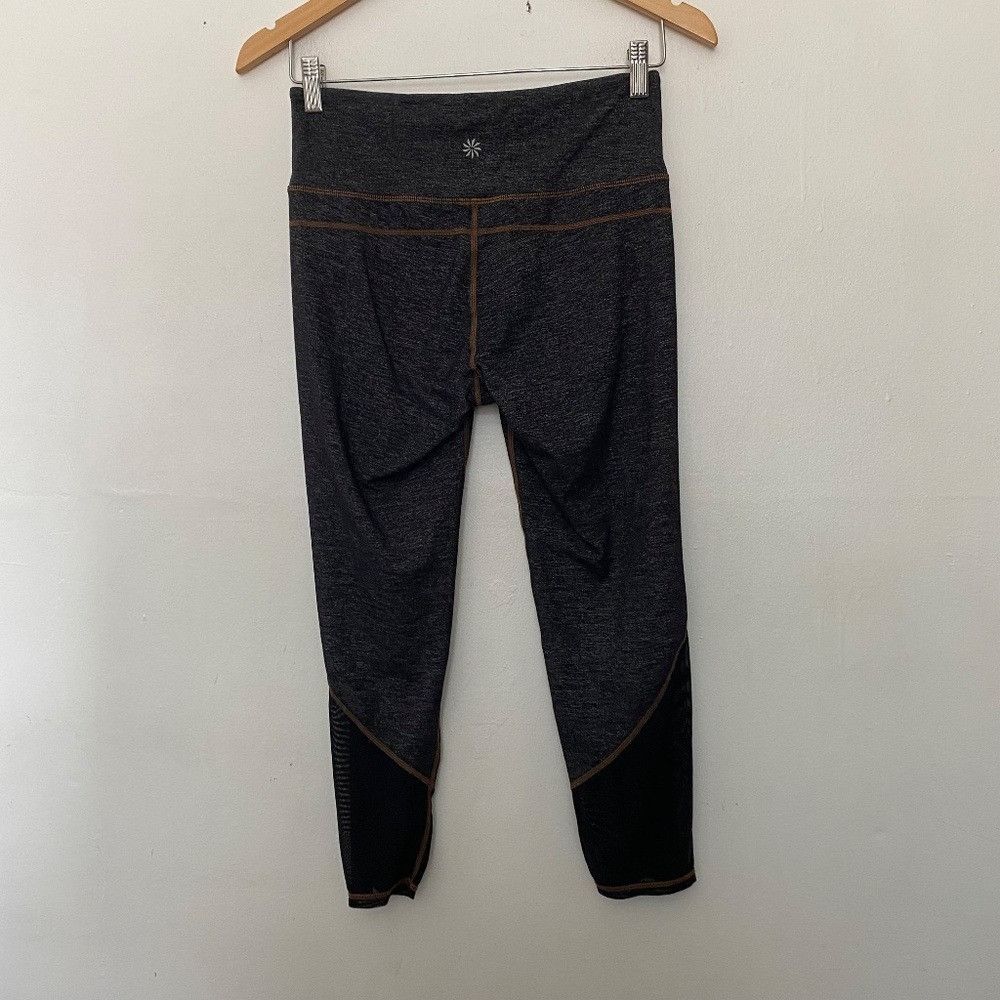 Athleta Athleta Chaturanga Grey With Brown Seam Cropped Leggings Size 26" / US 2 / IT 38 - 5 Thumbnail