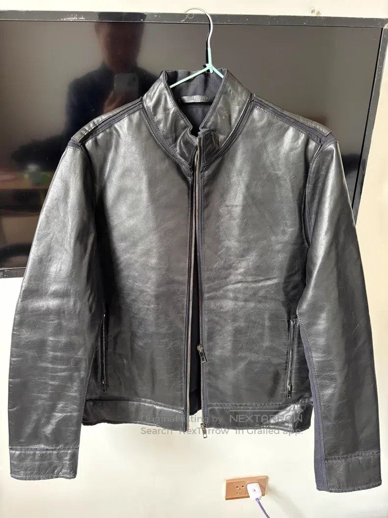 Valentino Valentino leather Size M / US 6-8 / IT 42-44 - 2 Thumbnail
