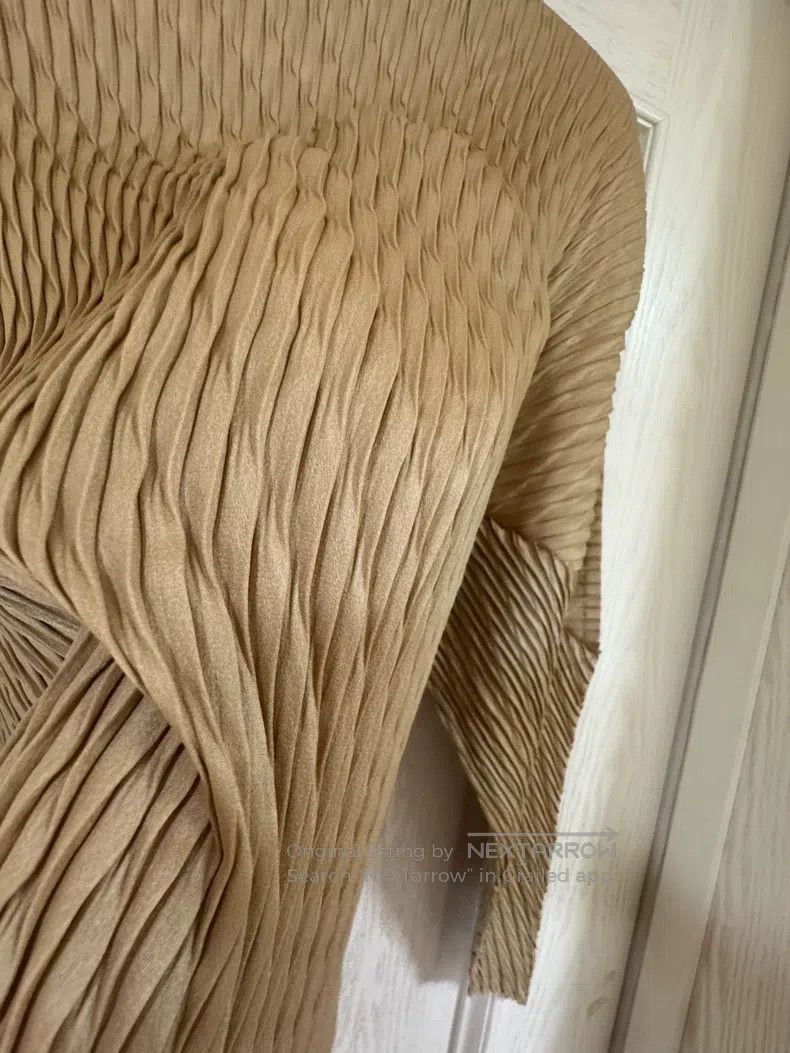 Issey Miyake Issey Miyake Gold Large Fish Scale Top Size M / US 6-8 / IT 42-44 - 8 Thumbnail