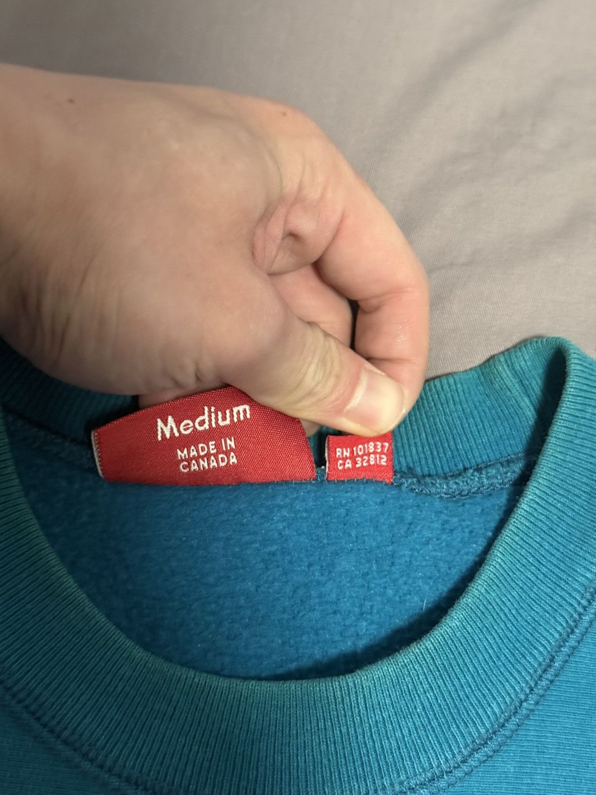 Supreme Supreme fw06 2006 teal on teal box logo crewneck Size US M / EU 48-50 / 2 - 4 Thumbnail