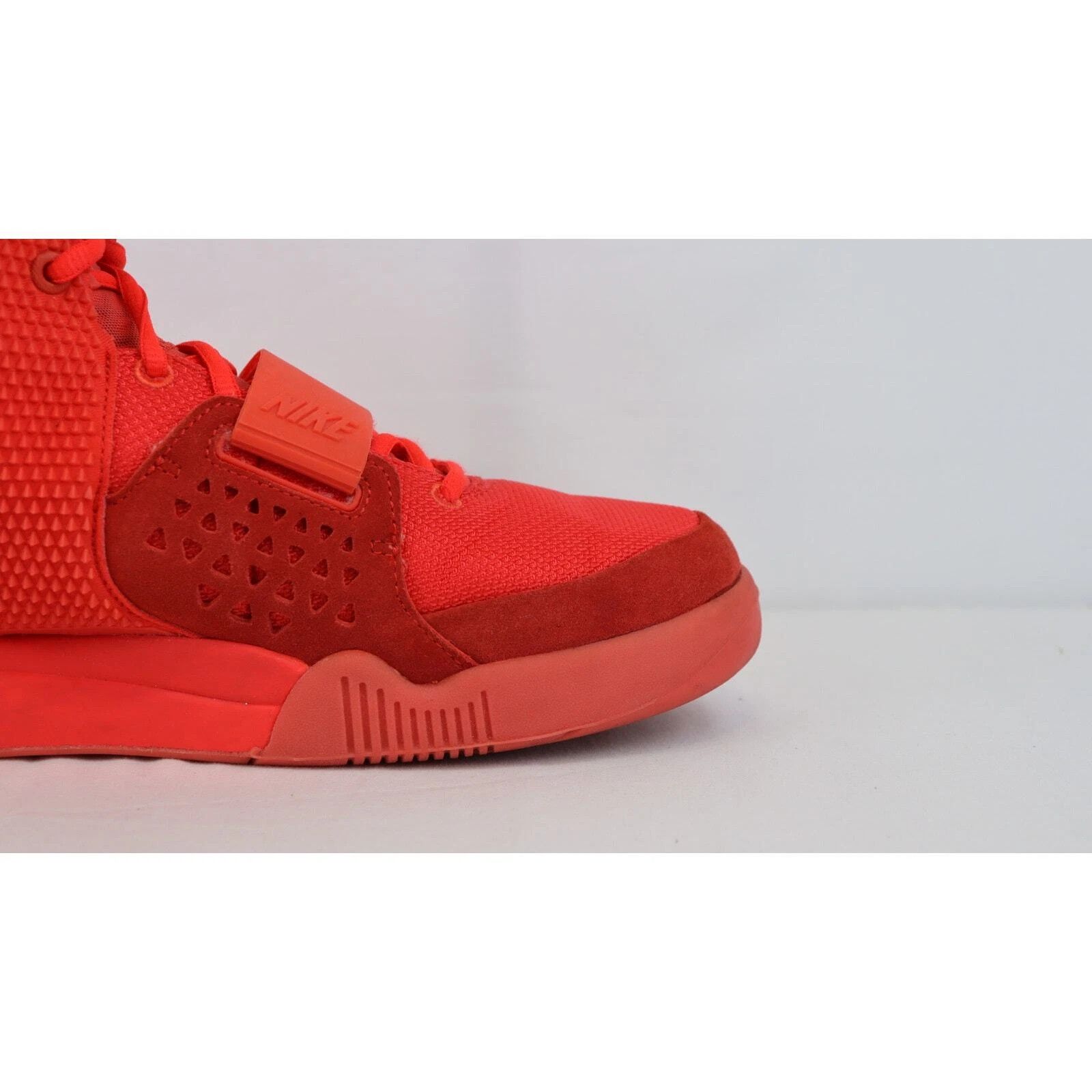 Yeezy o1rshd1 Red October Sneaker in Red Size US 11 / EU 44 - 5 Thumbnail