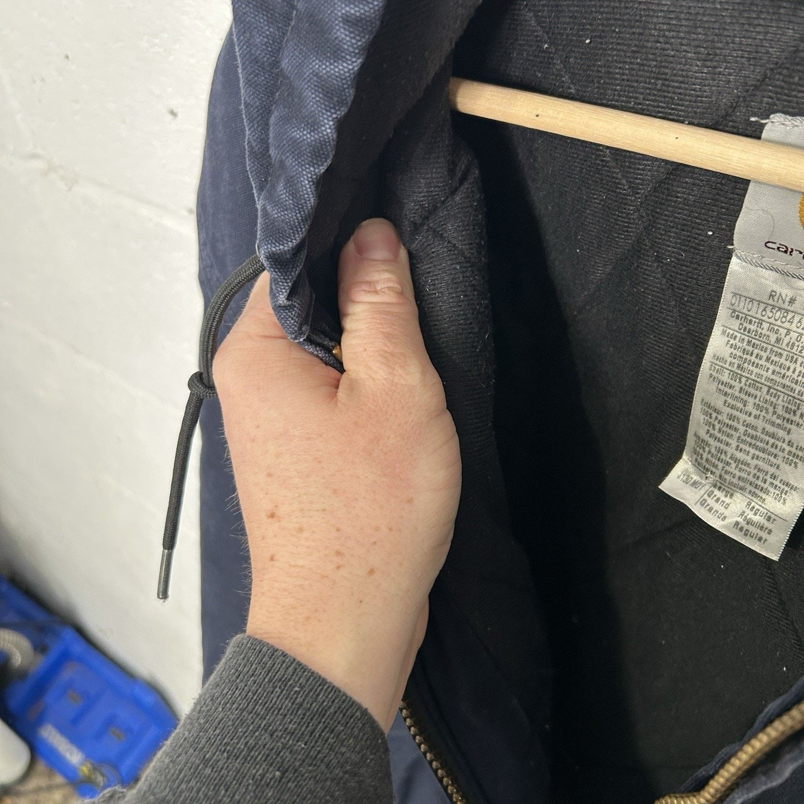 Carhartt Vintage Carhartt Hooded Active Jacket “Midnight Blue” J130 Size US L / EU 52-54 / 3 - 12 Thumbnail