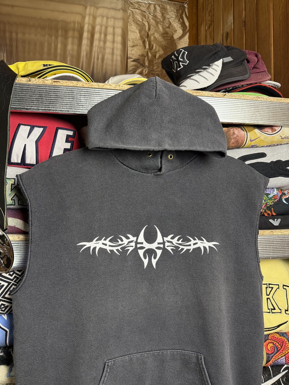 Band Tees Soulfly Dark Ages Vintage Band Vest Hoodie Metal Size US M / EU 48-50 / 2 - 3 Thumbnail