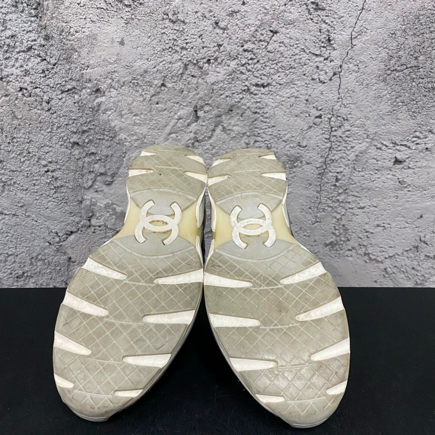 Chanel Chanel Women's Size 36 Sneakers Size US 5.5 / IT 35.5 - 7 Thumbnail