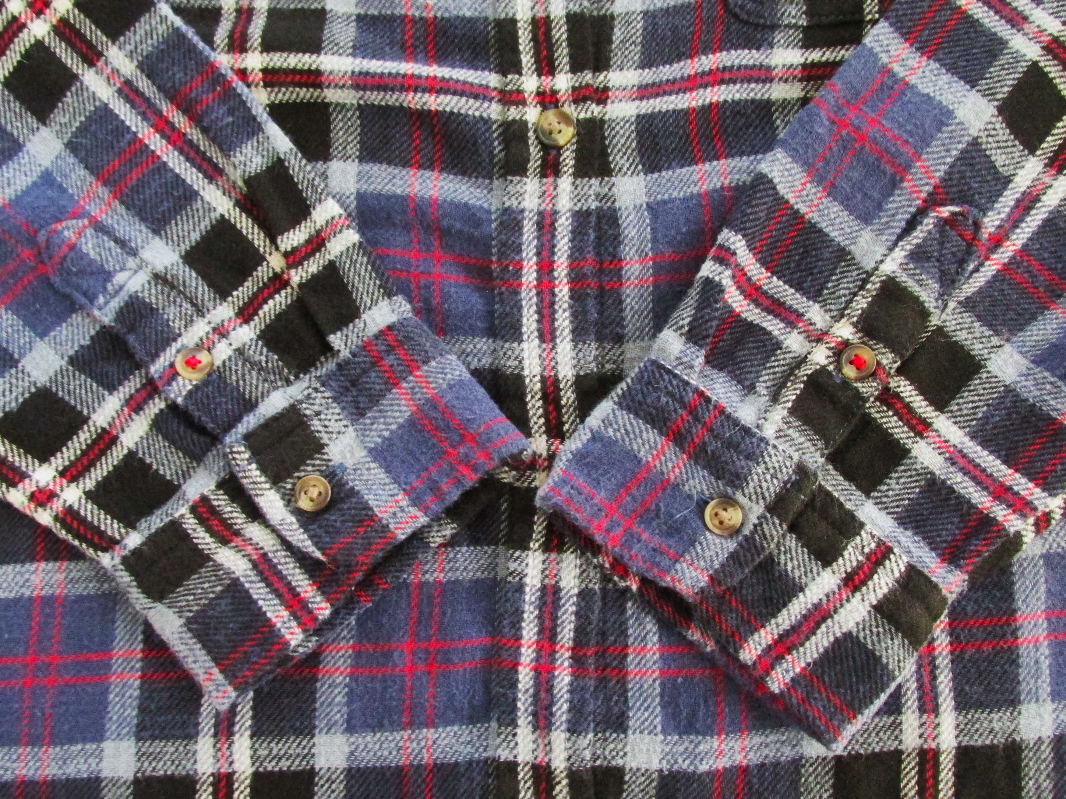 American Eagle Outfitters American Eagle (Boyfriend Fit) Women's Flannel Shirt Size Lg Size L / US 10 / IT 46 - 4 Thumbnail