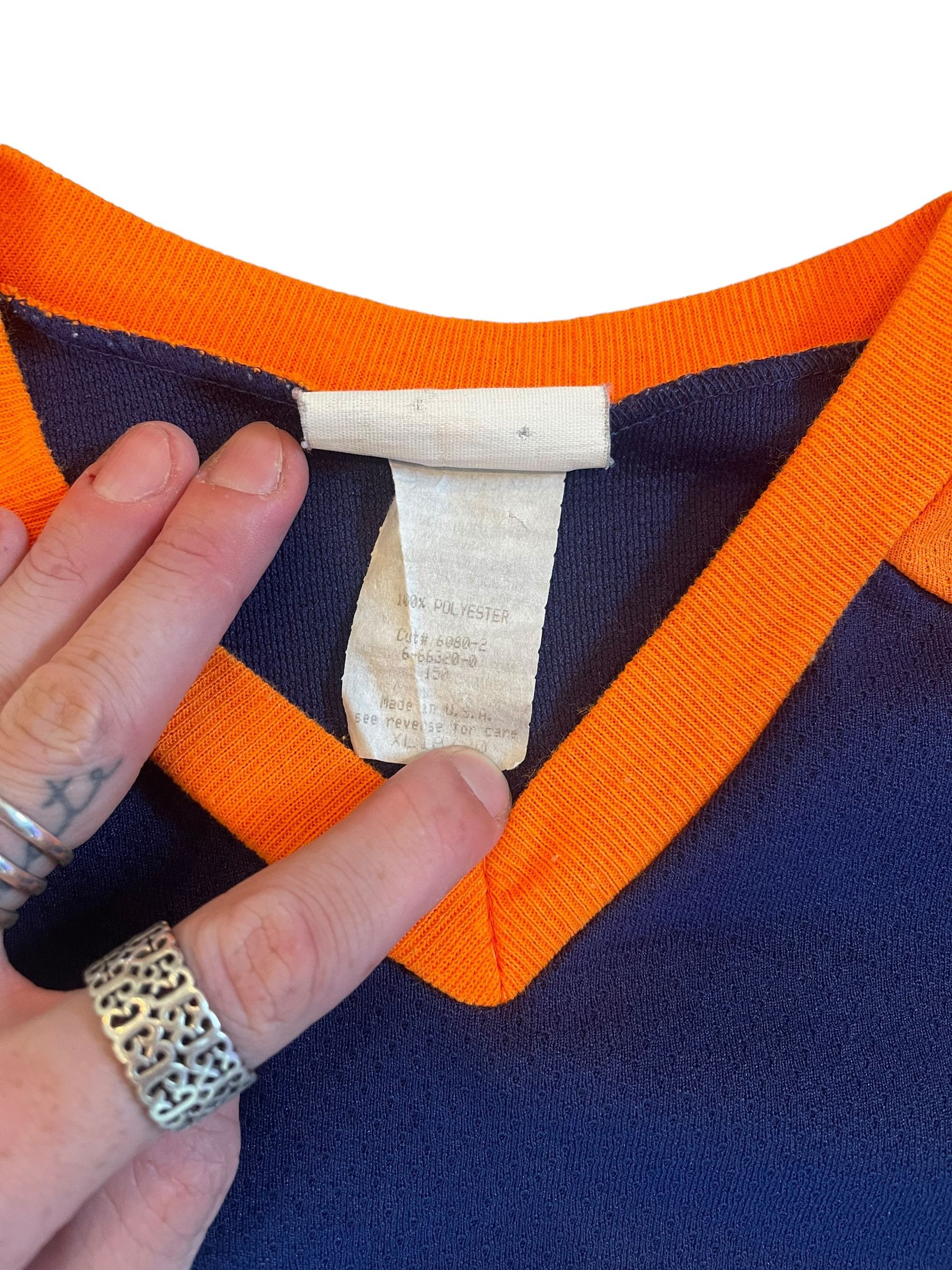 Disney × NFL × Vintage Vintage 90s Taz Denver Broncos Looney Tunes Jersey Size US S / EU 44-46 / 1 - 7 Thumbnail
