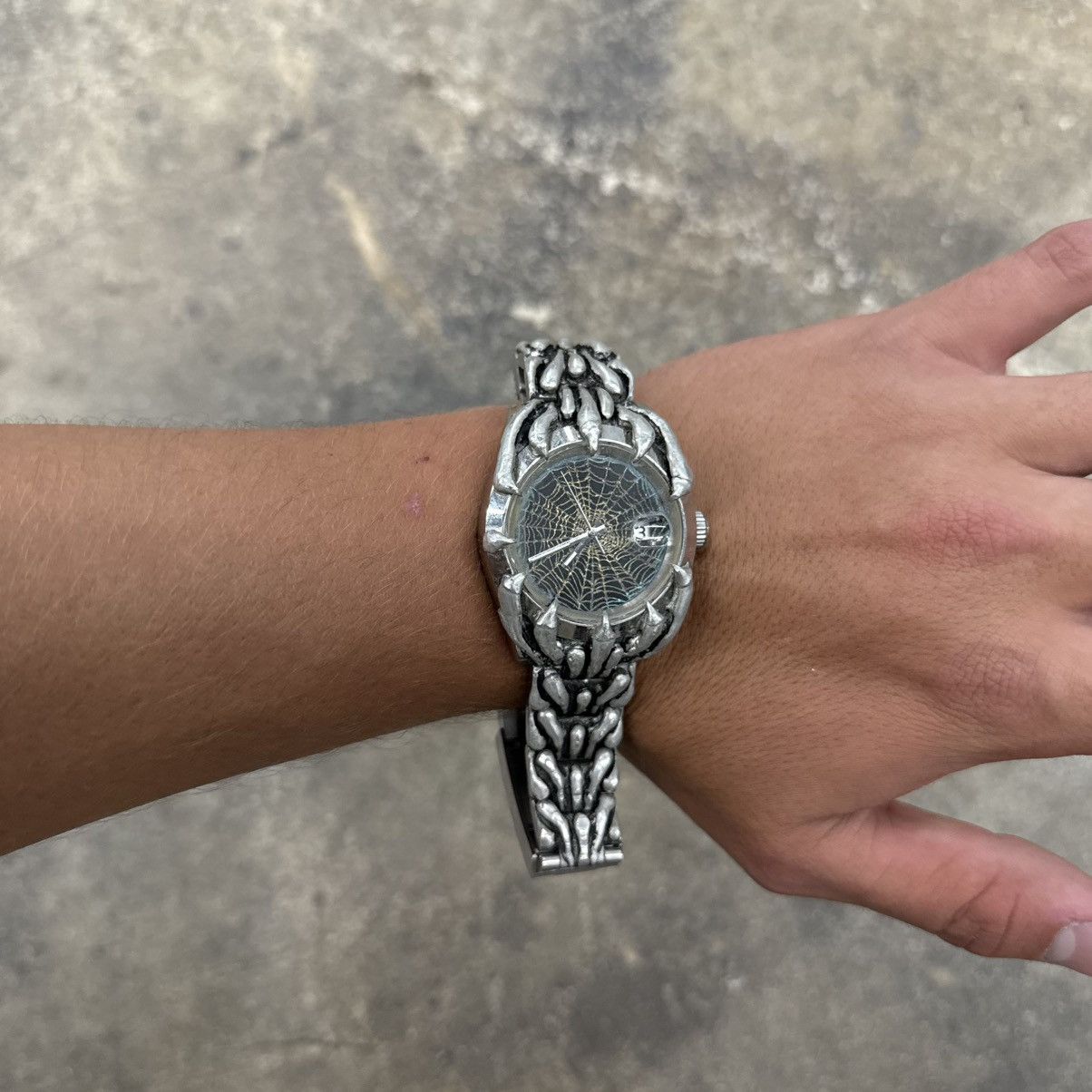 Alabaster Industries Alabaster Industries Spiderweb Watch Size ONE SIZE - 3 Thumbnail