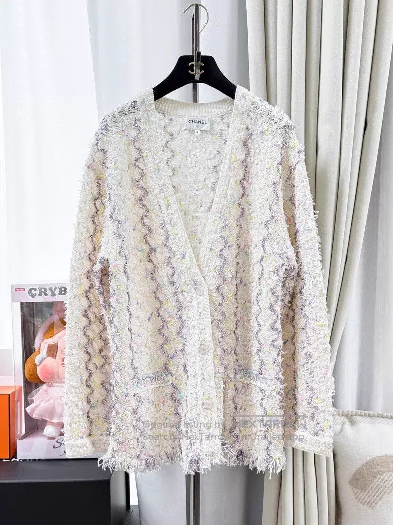 Chanel Chanel Glitter tassel sequin crystal yarn knitted cardigan Size XS / US 0-2 / IT 36-38 - 1 Thumbnail