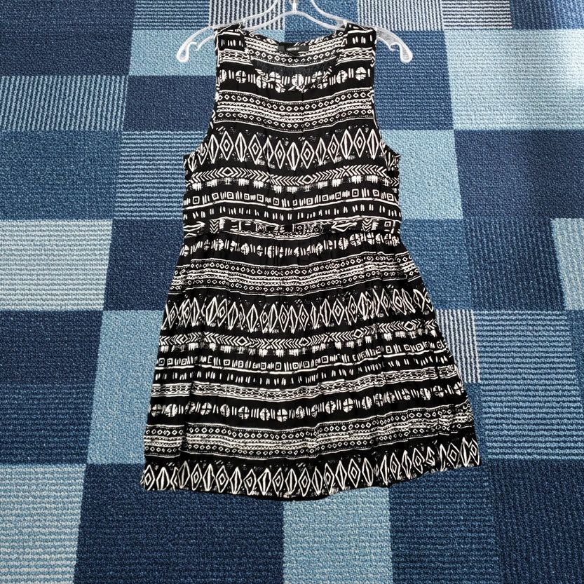Forever 21 FOREVER 21 Womens Dress S Small Black Mini A Line Aztec Print Sleeveless Boho Size S / US 4 / IT 40 - 1 Thumbnail