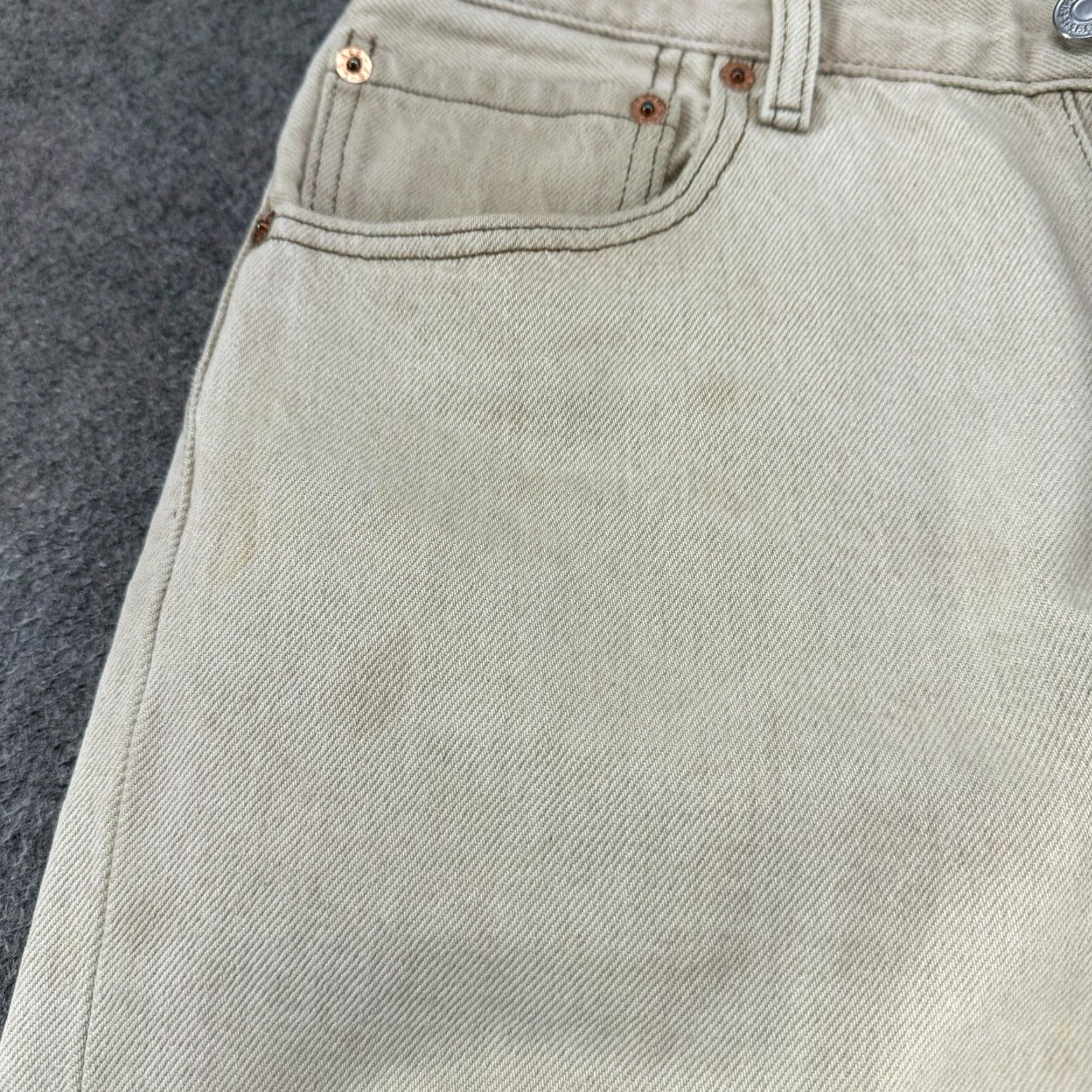Levi's VINTAGE Levi's 501 Jeans Mens 32x30 Beige Light Wash Straight Regular Fit USA 90s Men's Jeans Regular Beige 501 Series Distressed USA Pattern Size US 32 / EU 48 - 6 Thumbnail