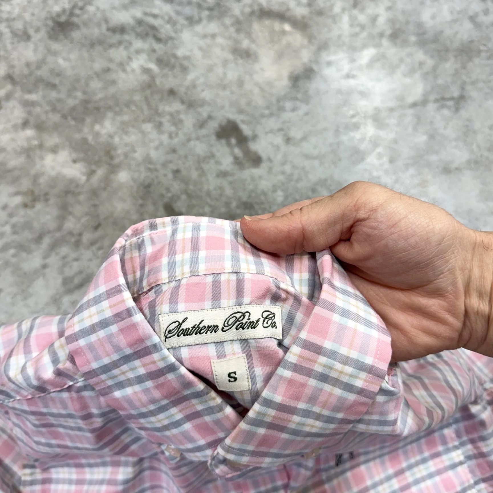 CO Southern Point Co Shirt Mens Small Pink Blue Plaid Button-Down Long Sleeve Dog Pattern Embroidered Pocketed Vintage 20 Years & Older Size US S / EU 44-46 / 1 - 4 Thumbnail