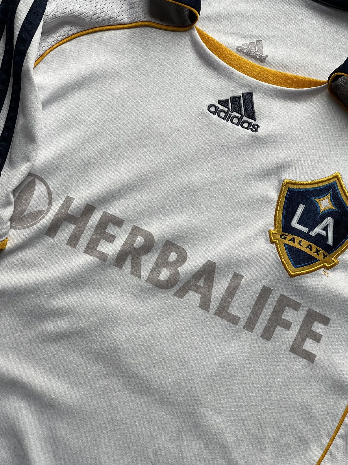Adidas × Vintage 2008 Adidas LA Galaxy #23 Beckham white soccer jersey rare Size US L / EU 52-54 / 3 - 6 Thumbnail