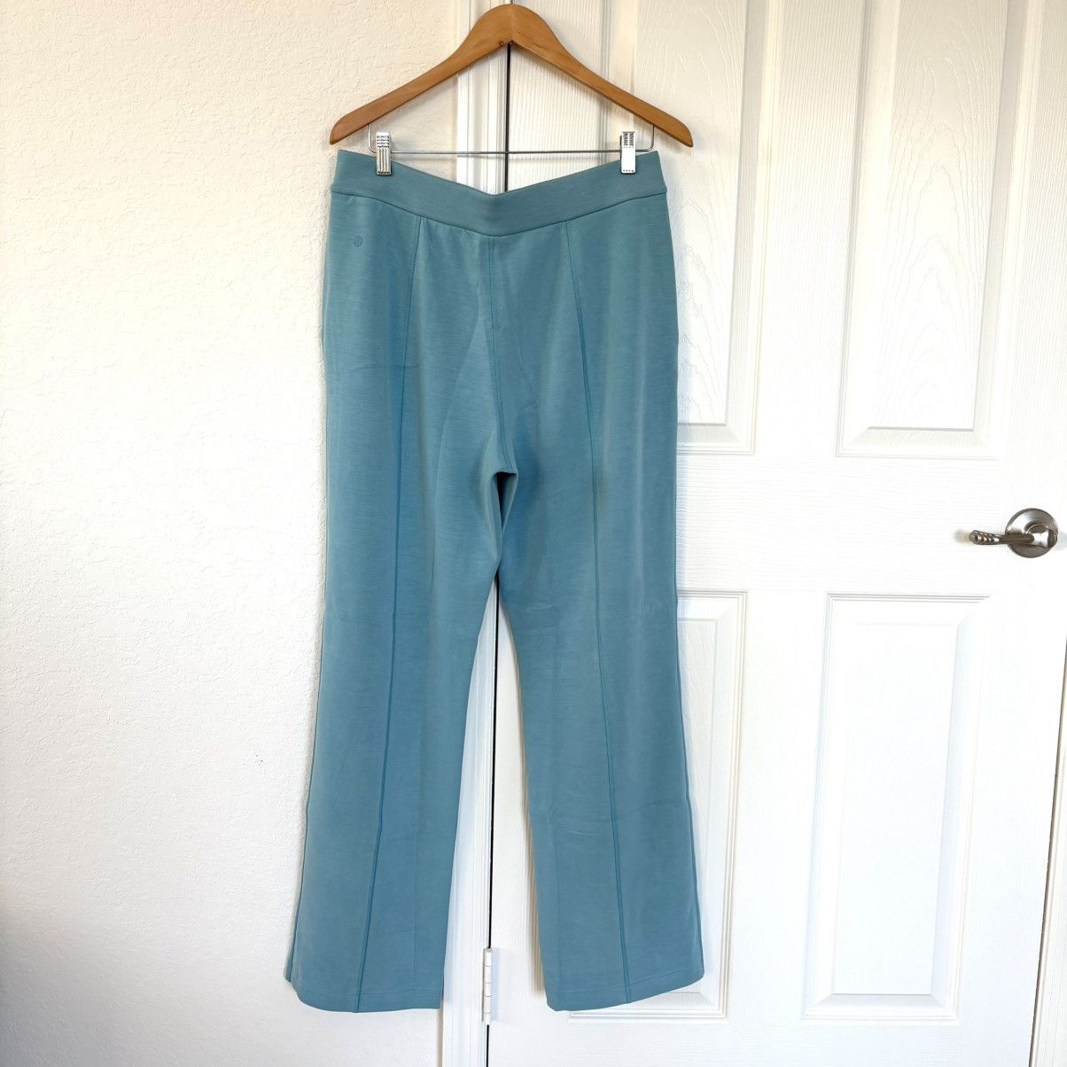 Lululemon High-Rise Straight Leg Pants Size 32" / US 10 / IT 46 - 2 Thumbnail