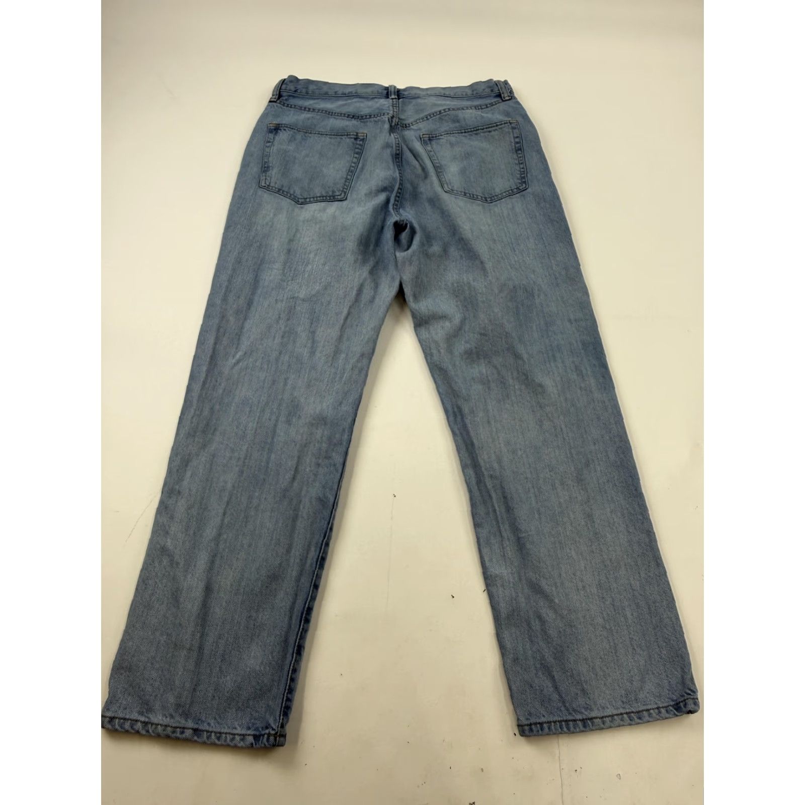 Gap VINTAGE not applicable; Original Gap Denim Original Jeans Mens 34x30 Blue Light Wash Straight Leg 100% Cotton Size US 34 / EU 50 - 6 Thumbnail