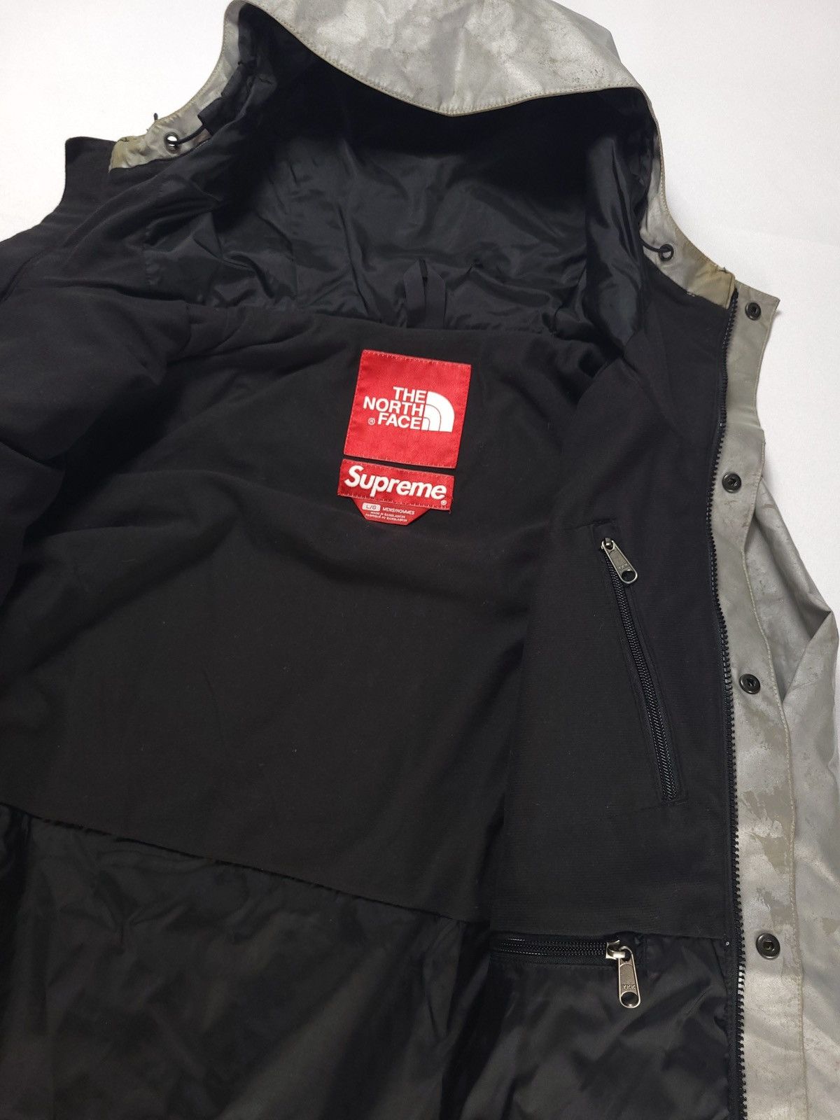 Supreme × The North Face Supreme x The North Face 3M Reflective Mountain Jacket 2013 Size US L / EU 52-54 / 3 - 8 Thumbnail