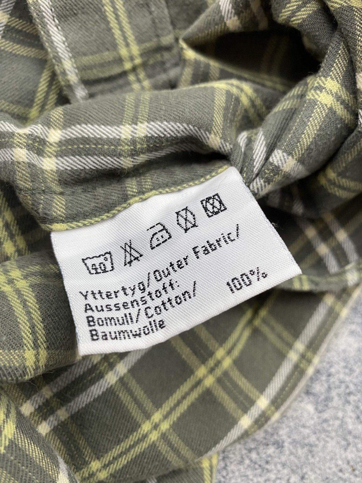 Fjallraven × Vintage Fjallraven Short Sleeve Button Up Faded T-shirt Check Tee Size US L / EU 52-54 / 3 - 9 Thumbnail