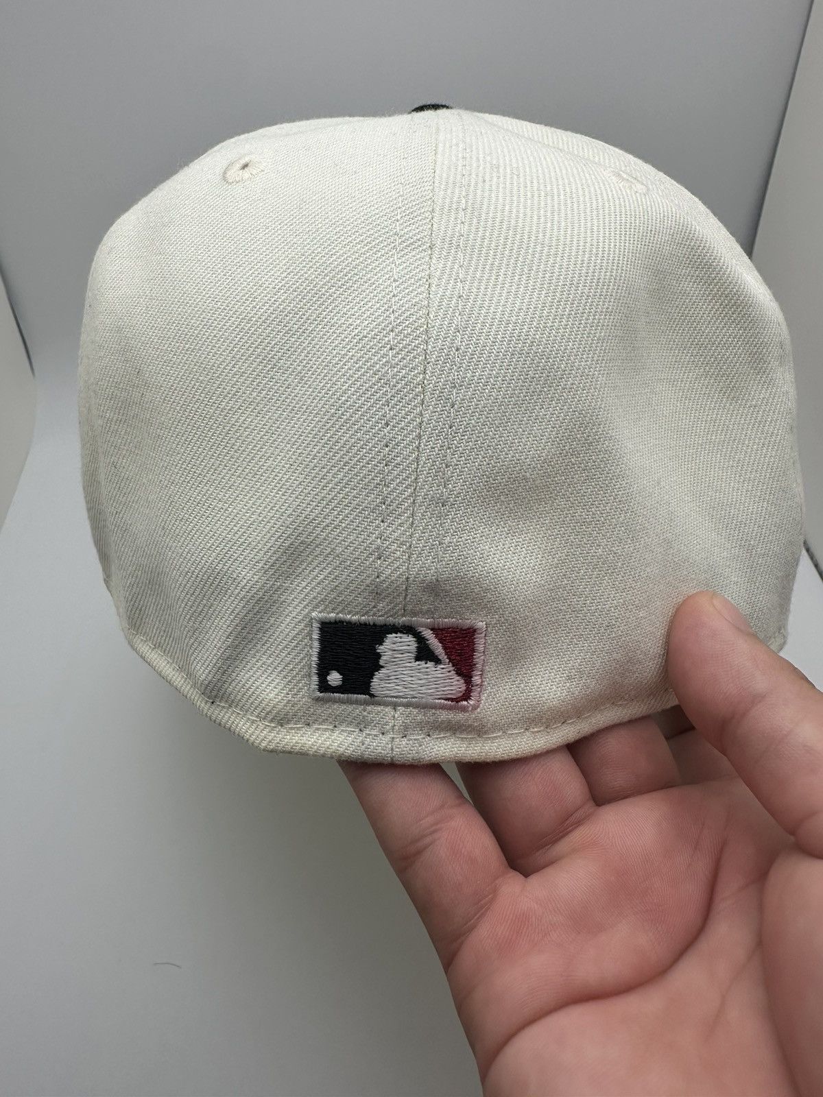 Hat Club × Lids × New Era Chicago White Sox Fitted 7 3/8 Size ONE SIZE - 7 Thumbnail