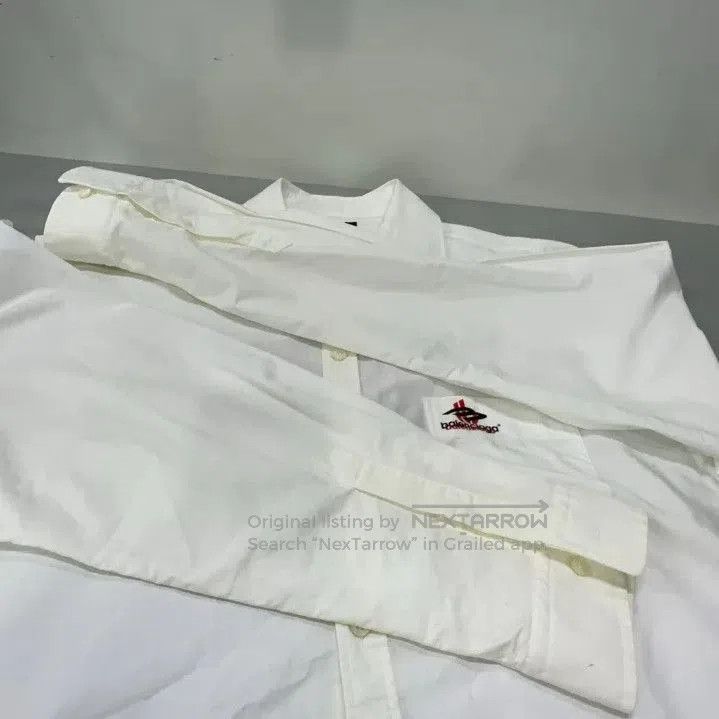 Balenciaga Balenciaga Logo Pattern White Long Sleeve Shirt. Size US M / EU 48-50 / 2 - 6 Thumbnail