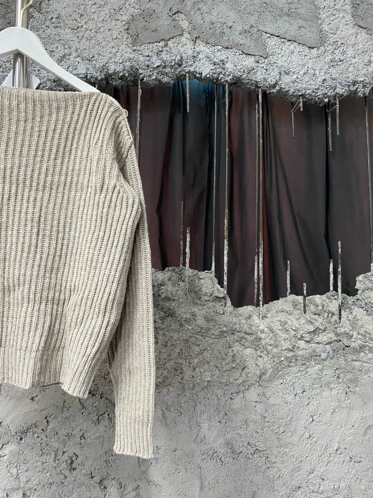Max Mara MAX MARA SWEATER SIZE S NWT Size S / US 4 / IT 40 - 4 Thumbnail