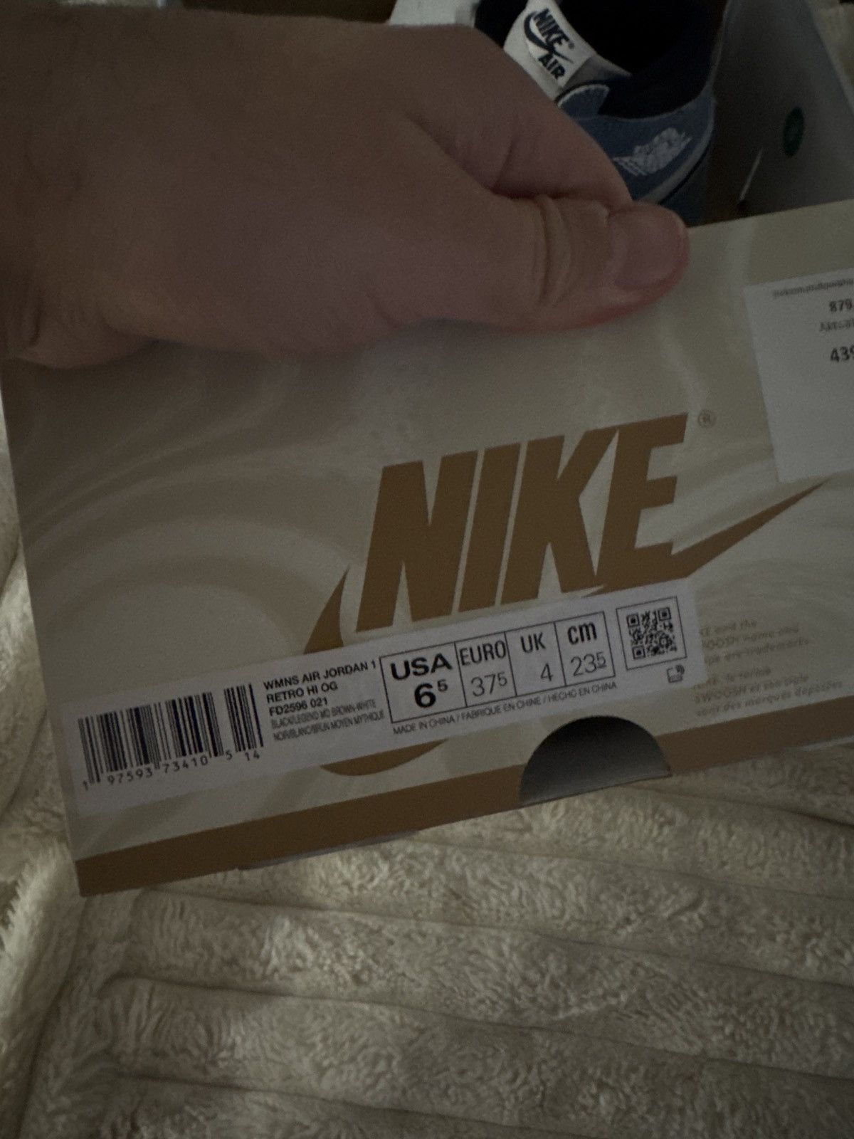 Jordan Brand × Nike Nike air Jordan 1 High Latte Mocha Size US 5 / EU 37 - 9 Thumbnail