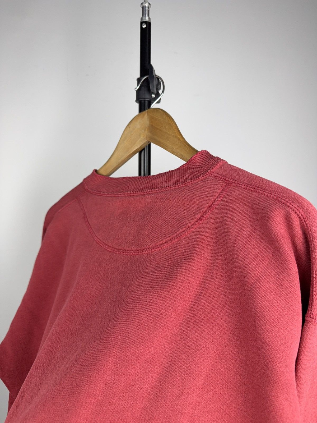 Levi's 90s Vintage Levi’s Red Henley Sweatshirt Made in Portugal Size US L / EU 52-54 / 3 - 16 Thumbnail