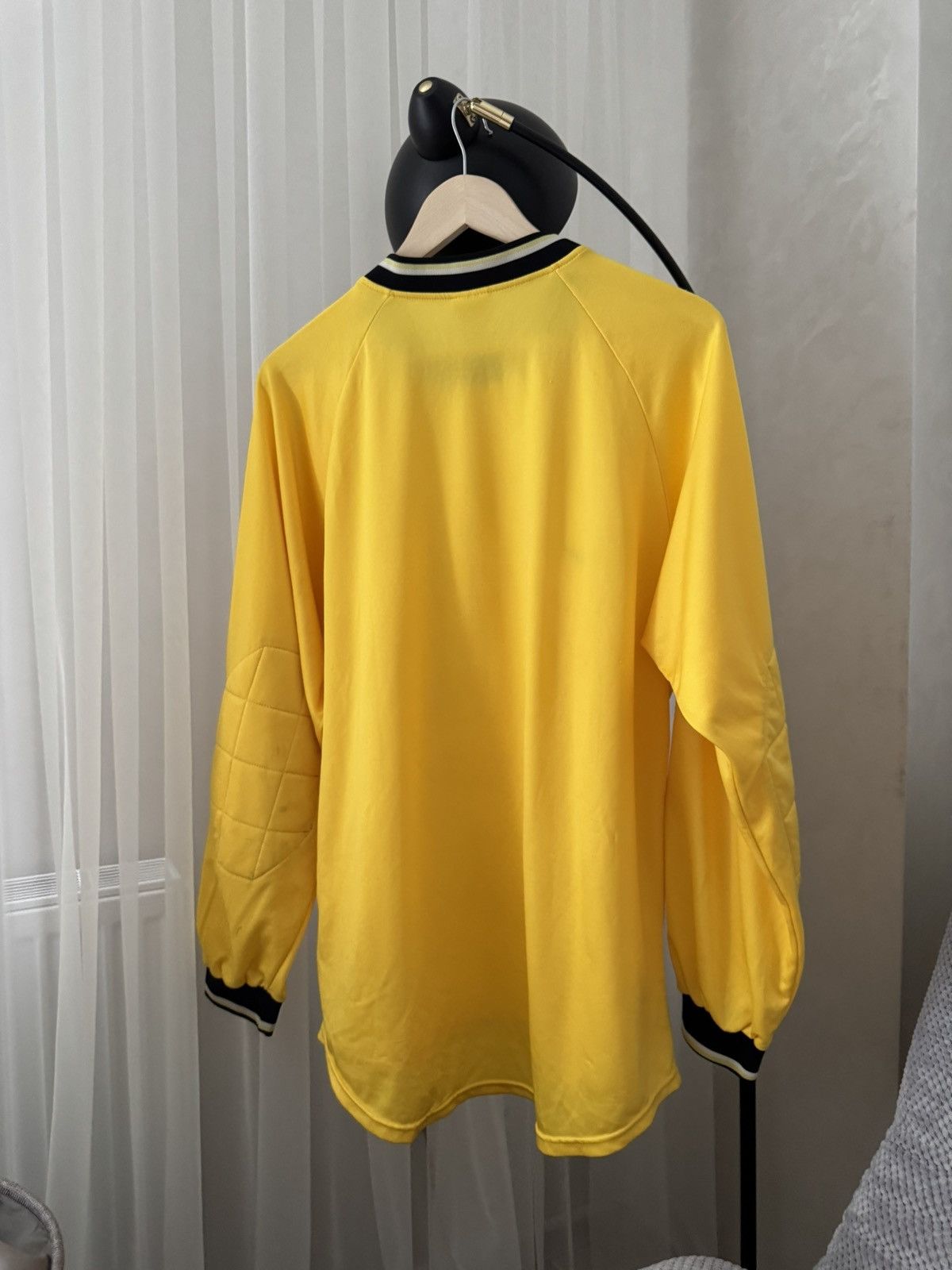 Nike Nike Vintage Soccer UK Blockcore Yellow Longsleeve Jersey Size US L / EU 52-54 / 3 - 9 Thumbnail
