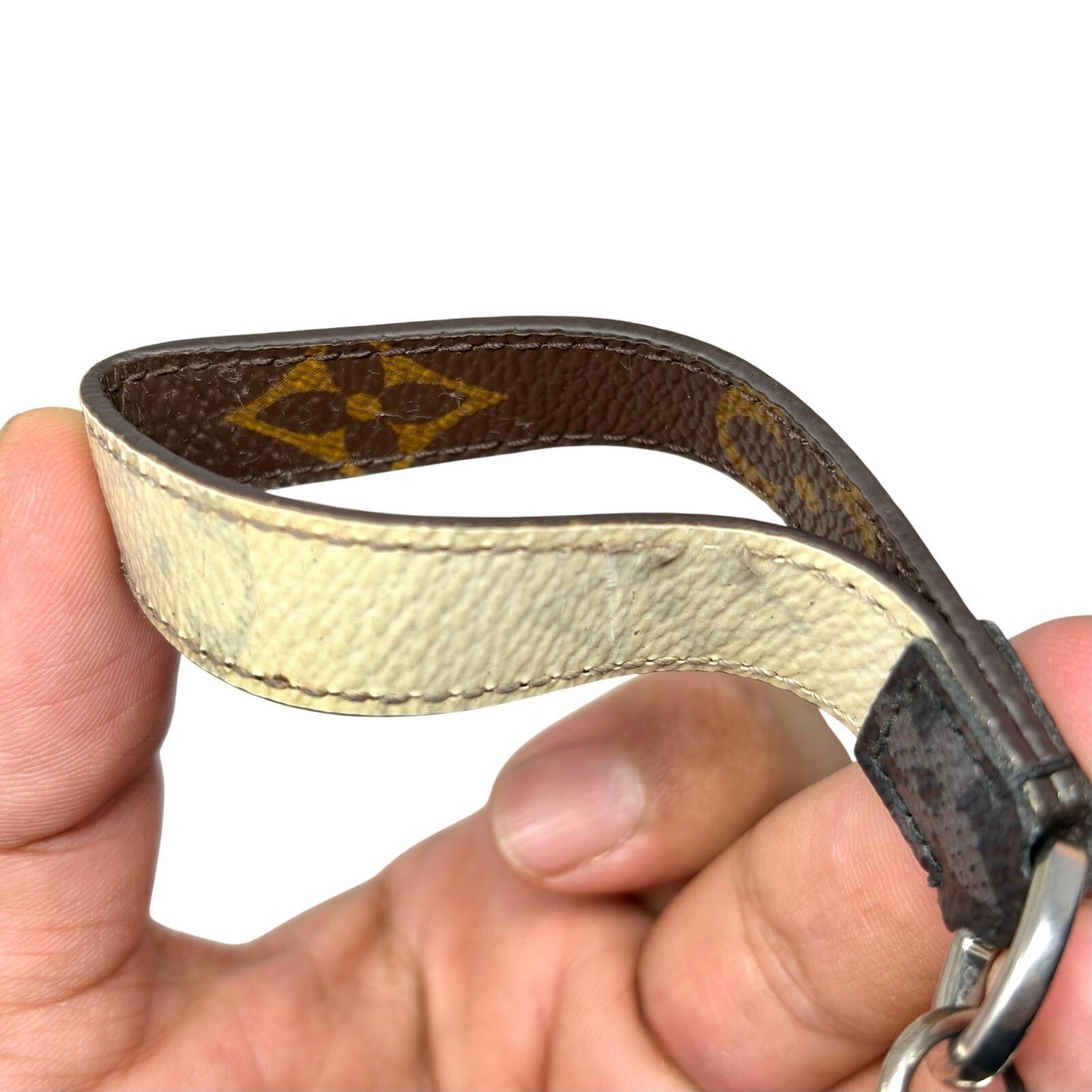 Louis Vuitton Louis Vuitton Monogram Keychain / Bag Charm Size ONE SIZE - 5 Thumbnail