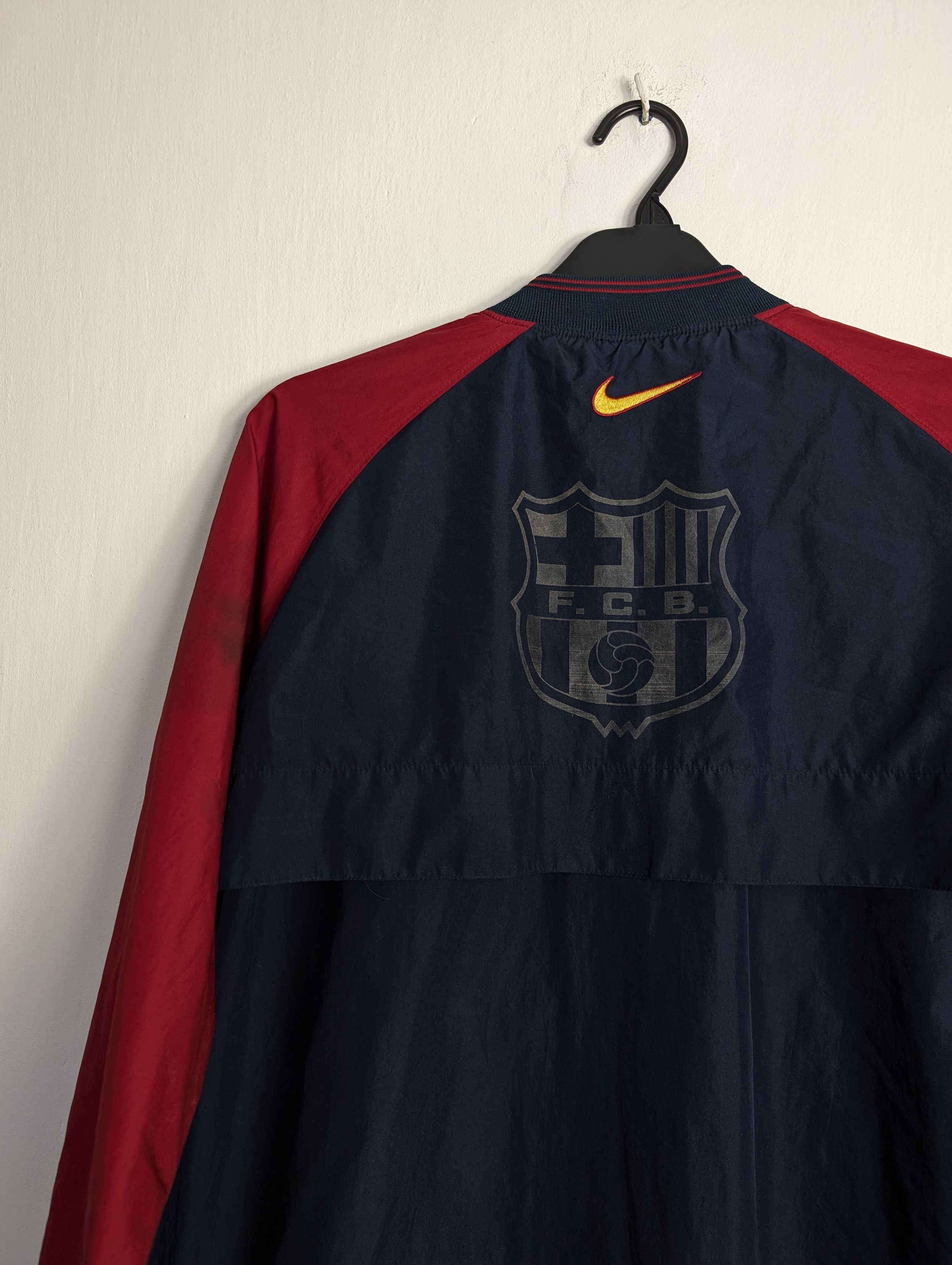 Nike Vintage Nike FC Barcelona Jacket XL Baggy Y2K Retro 90s Size US XL / EU 56 / 4 - 5 Thumbnail