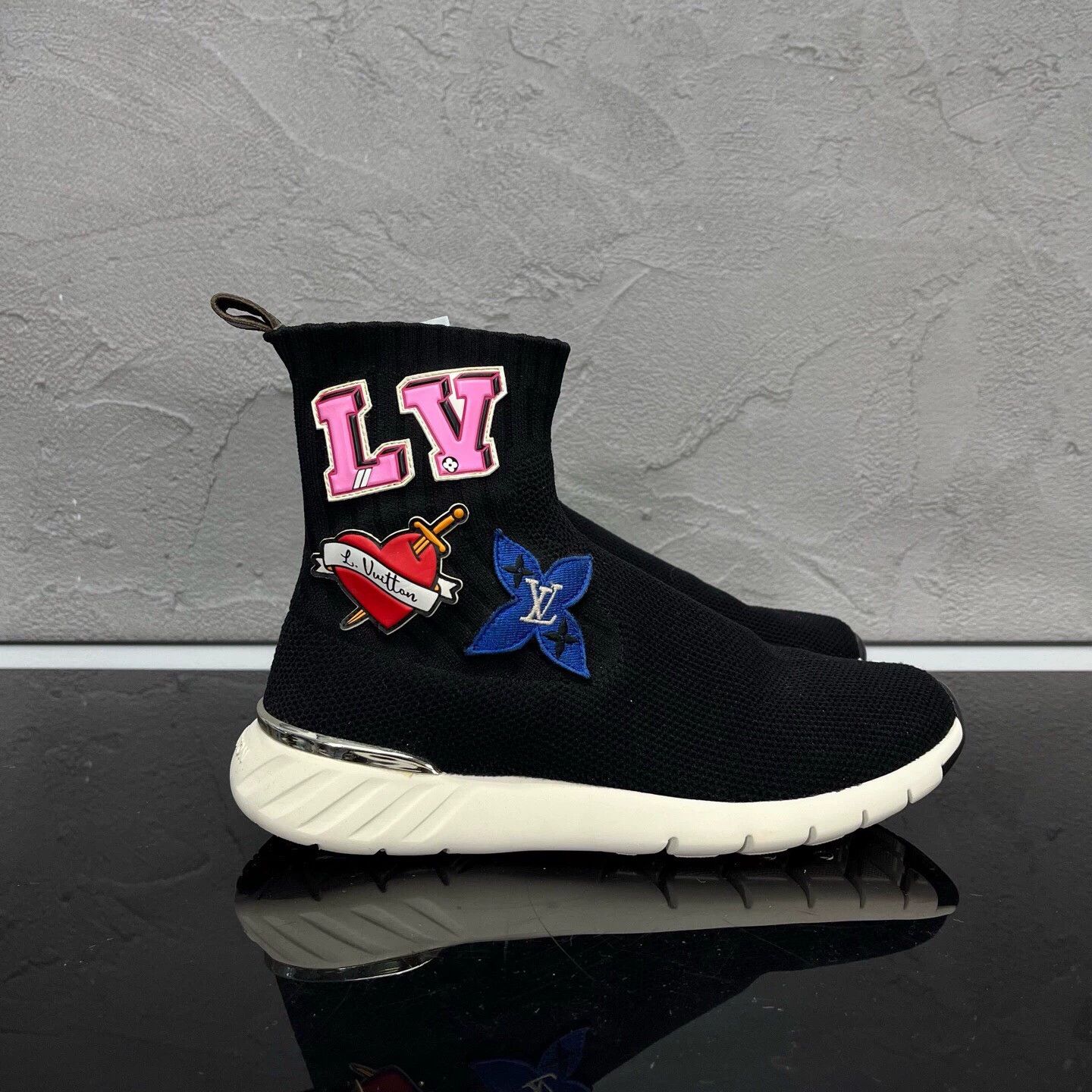 Louis Vuitton LV Heart Embroidery Sock Boots Size US 5 / IT 35 - 3 Thumbnail