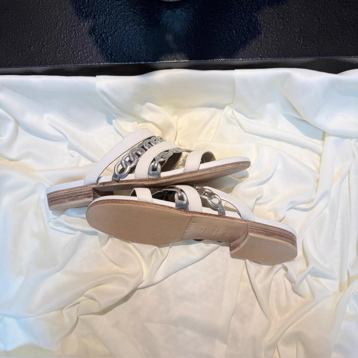 Hermes Hermes Silver Chain Strap Slipper 36 99 New 9k Size US 5.5 / IT 35.5 - 5 Thumbnail