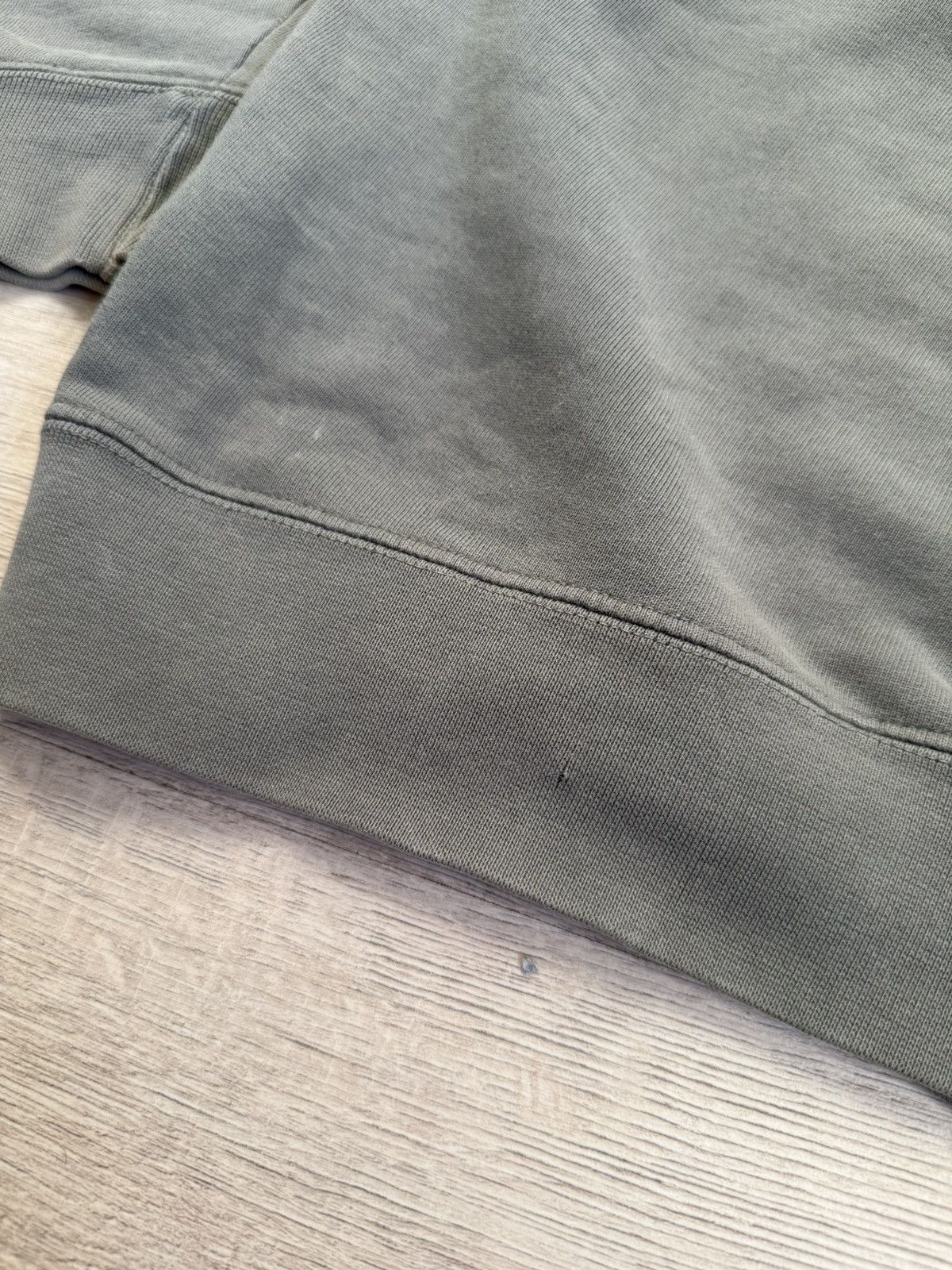 Carhartt × Vintage Vintag 90s Carhartt Wip Sweatshirt Small Logo Minimalist Y2k Size US L / EU 52-54 / 3 - 7 Thumbnail