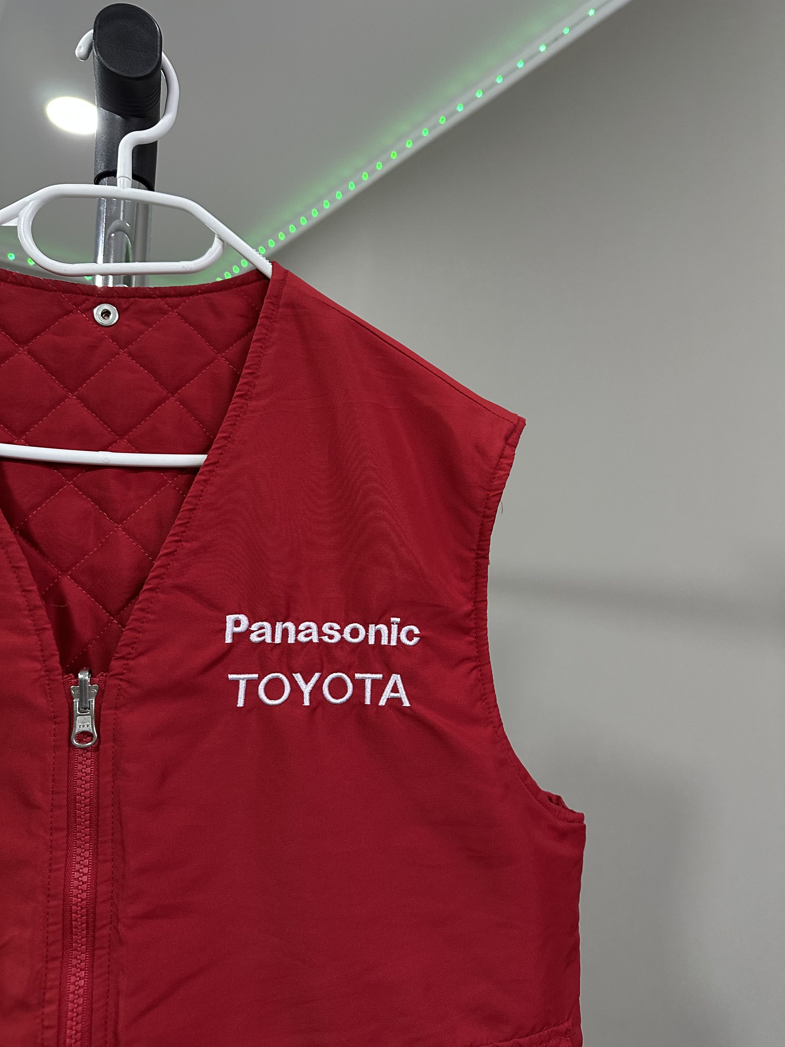 Formula 1 × NASCAR 🚨RARE🚨Vintage Toyota Panasonic Racing Vest Formula Uno Size US M / EU 48-50 / 2 - 6 Thumbnail