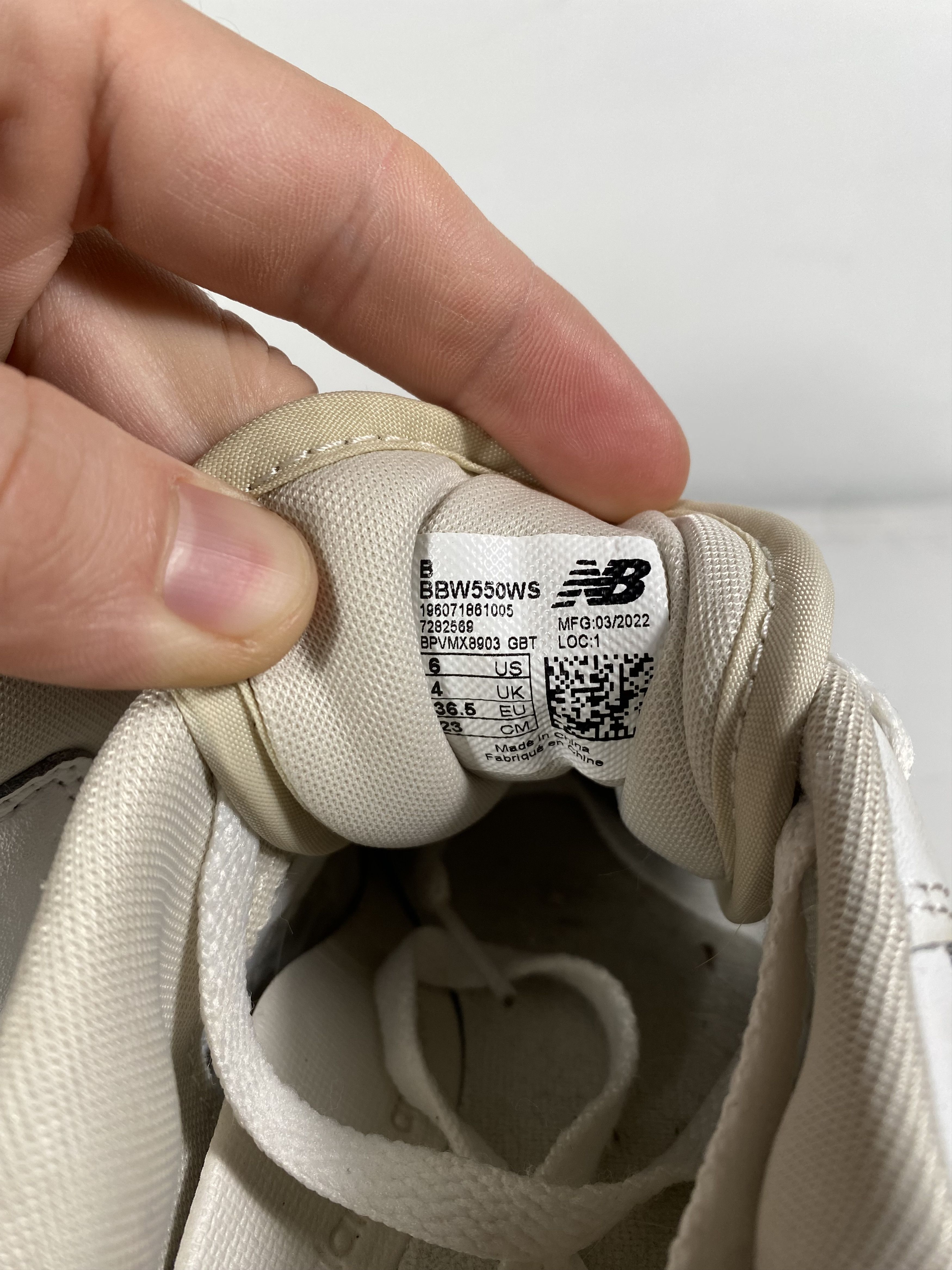 New Balance New Balance Women's BB550 Sneakers White/Light Gold Size US 6 / IT 36 - 6 Thumbnail
