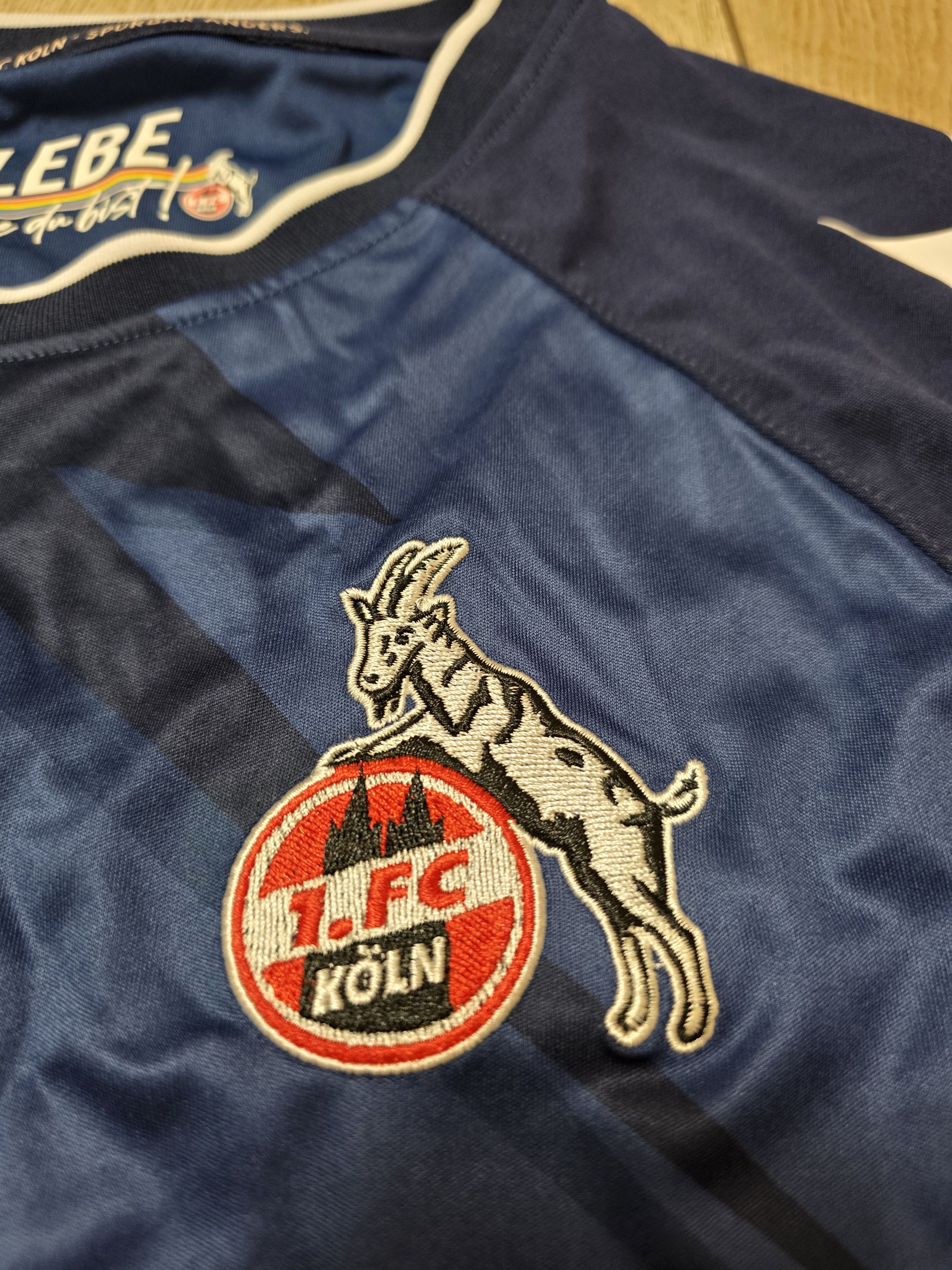 Hummel FC KOLN 2022 2023 THIRD FOOTBALL SHIRT SOCCER JERSEY Size US M / EU 48-50 / 2 - 4 Thumbnail