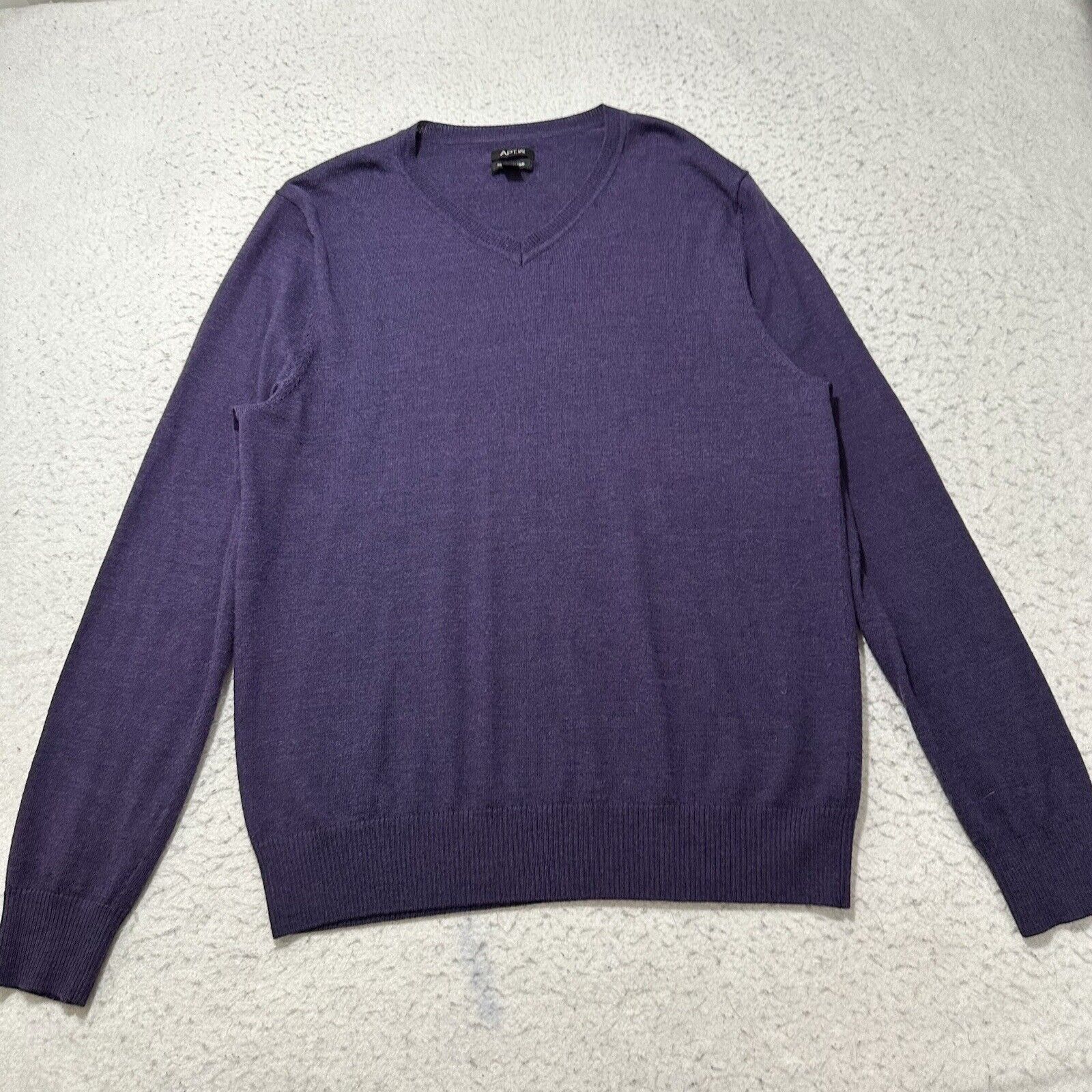 Apt. 9 Apt. 9 Medium Purple V-Neck Wool Blend Pullover Knit Sweater Size US M / EU 48-50 / 2 - 1 Thumbnail