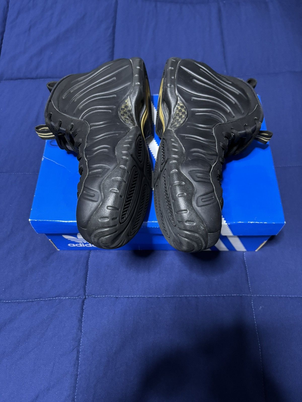 Nike Nike Air Foamposite Pro Black Metallic Gold 2018 Size 8.5 Size US 8.5 / EU 41-42 - 4 Thumbnail