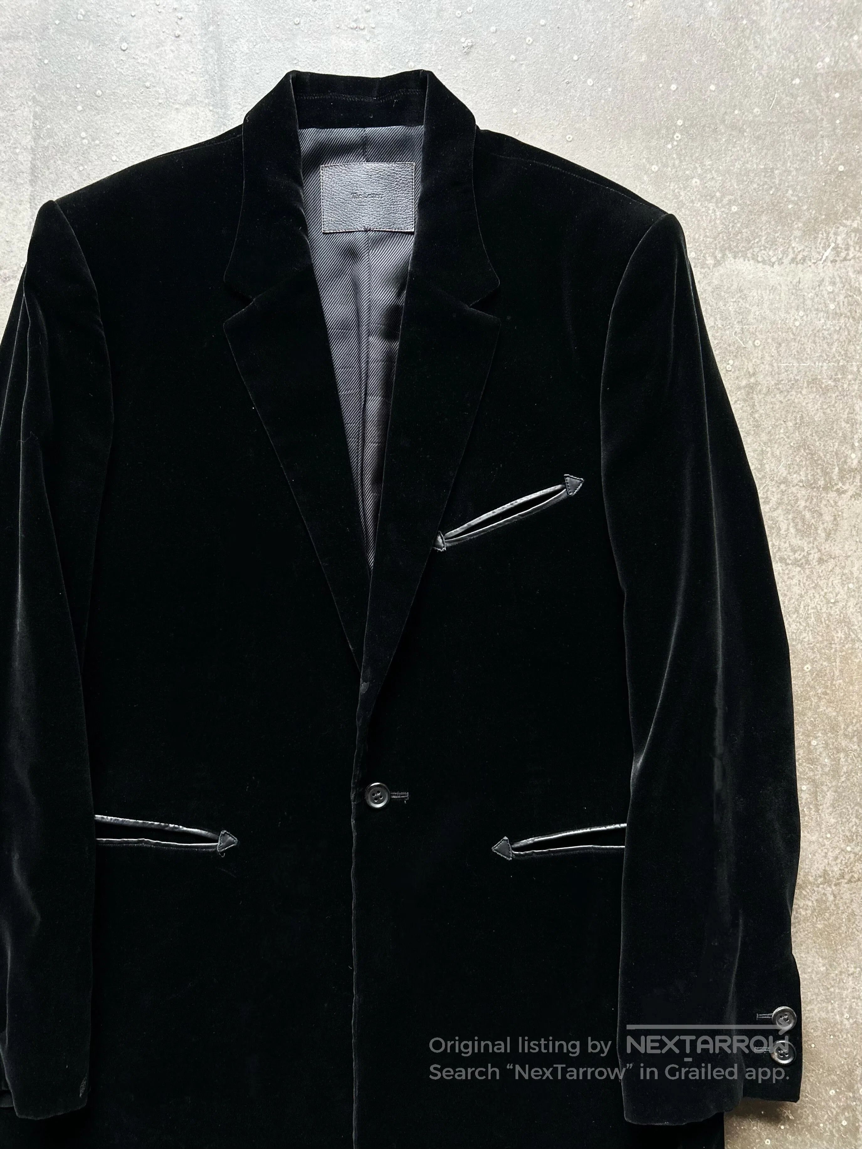 The Letters velvet jacket with stylish zipper details. Size US M / EU 48-50 / 2 - 2 Thumbnail