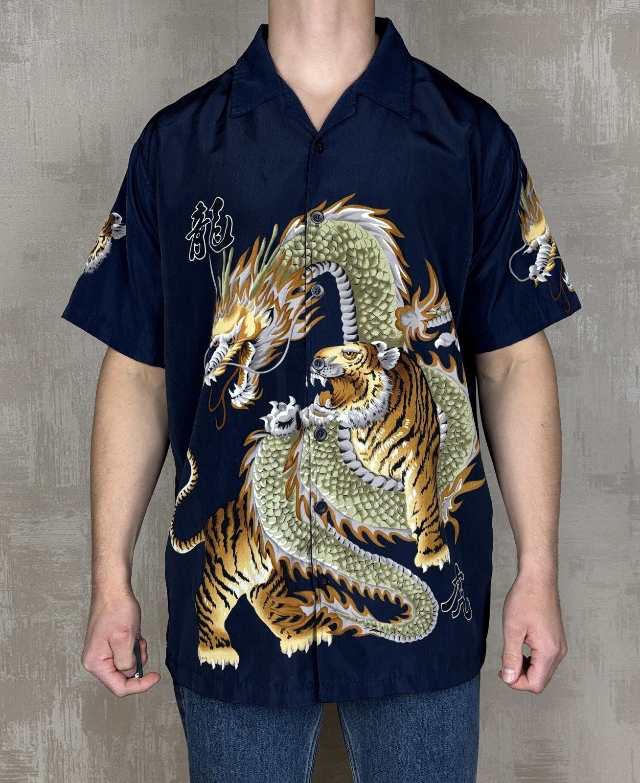 Vintage Vintage Dnon Jeans Dragon And Tiger Aloha Hawaiian Shirt Size US XL / EU 56 / 4 - 2 Thumbnail