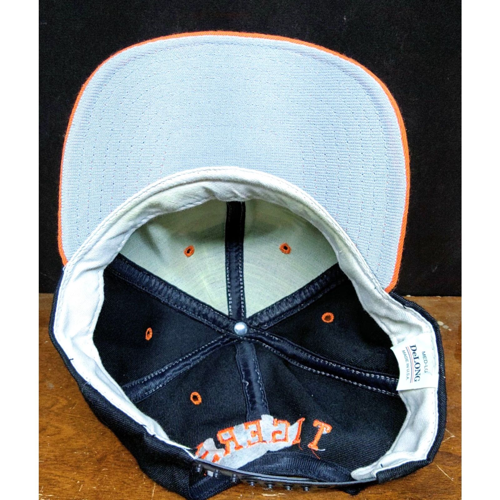 Vintage VINTAGE DeLong High School Snapback Hat Tigers Carroll Iowa 90's USA Men Black Cotton Canvas Adjustable Tiger Sports 90s Hats Size ONE SIZE - 7 Thumbnail