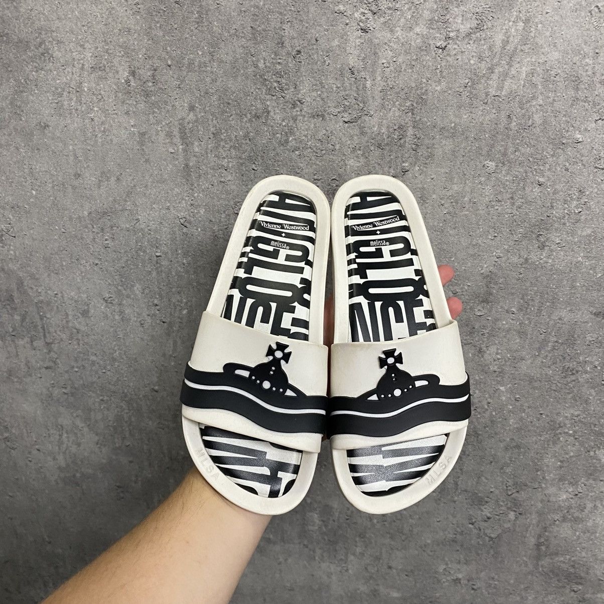 Melissa × Vivienne Westwood Vivienne Westwood x Melissa slides Big Orb Shoes Size US 6 / EU 39 - 3 Thumbnail